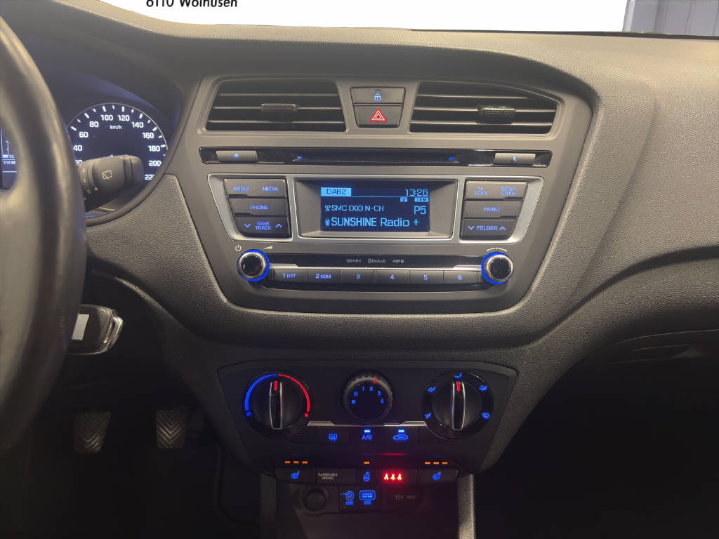 HYUNDAI i20 1.0 T-GDi Amplia-image-5