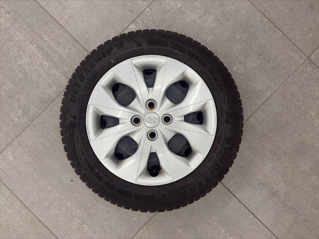 HYUNDAI i20 1.0 T-GDi Amplia-image-11