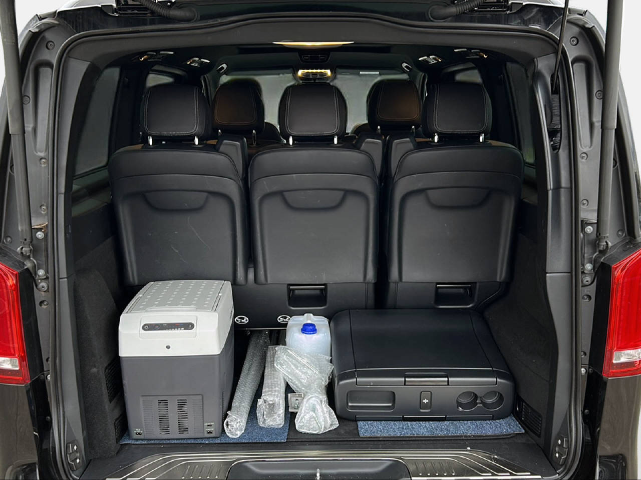 MERCEDES-BENZ V 300 d Avantgarde lang Van-image-5