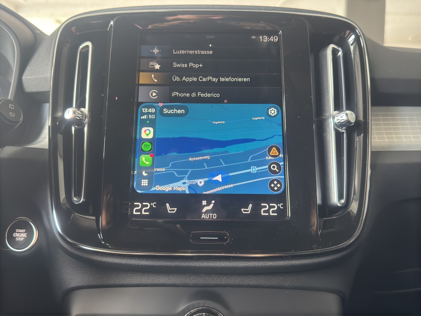 VOLVO XC40 1.5 T3 Momentum-image-10