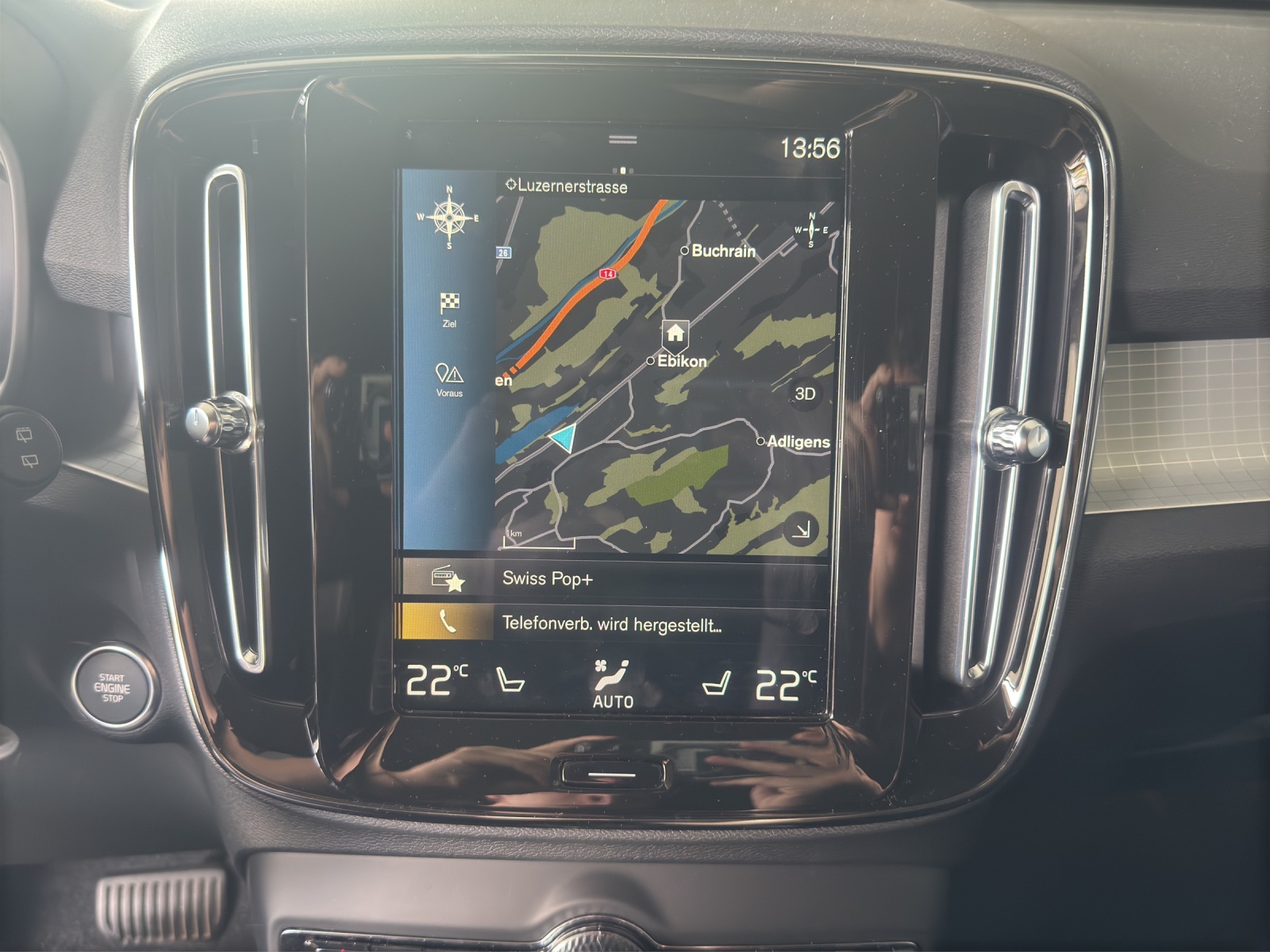 VOLVO XC40 1.5 T3 Momentum-image-12