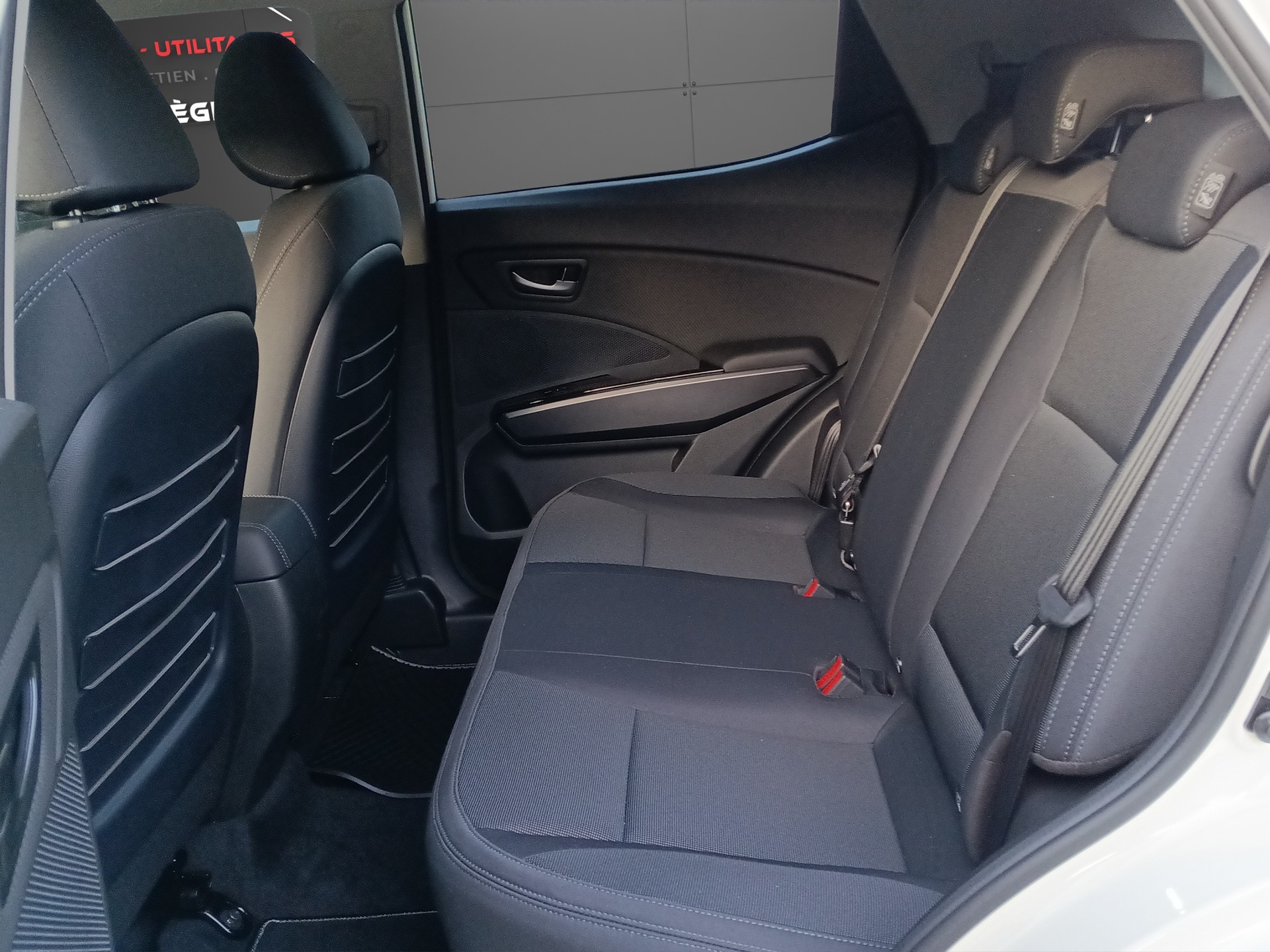 KGM-SsangYong Tivoli 1.5 T GDI Steel-image-15