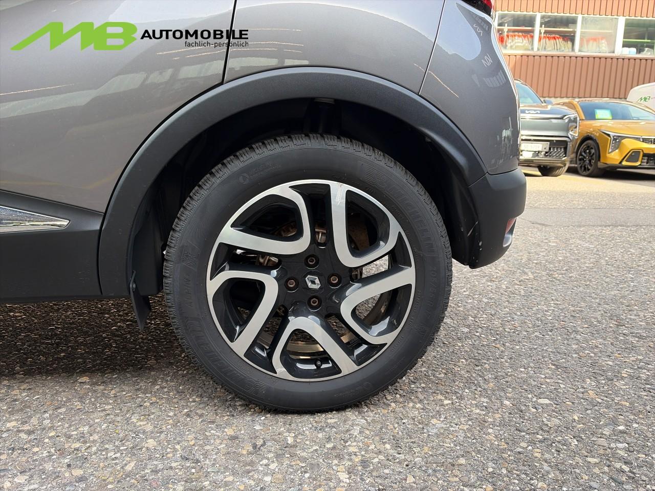 RENAULT Captur 1.2 TCe Privilege EDC S/S-image-6