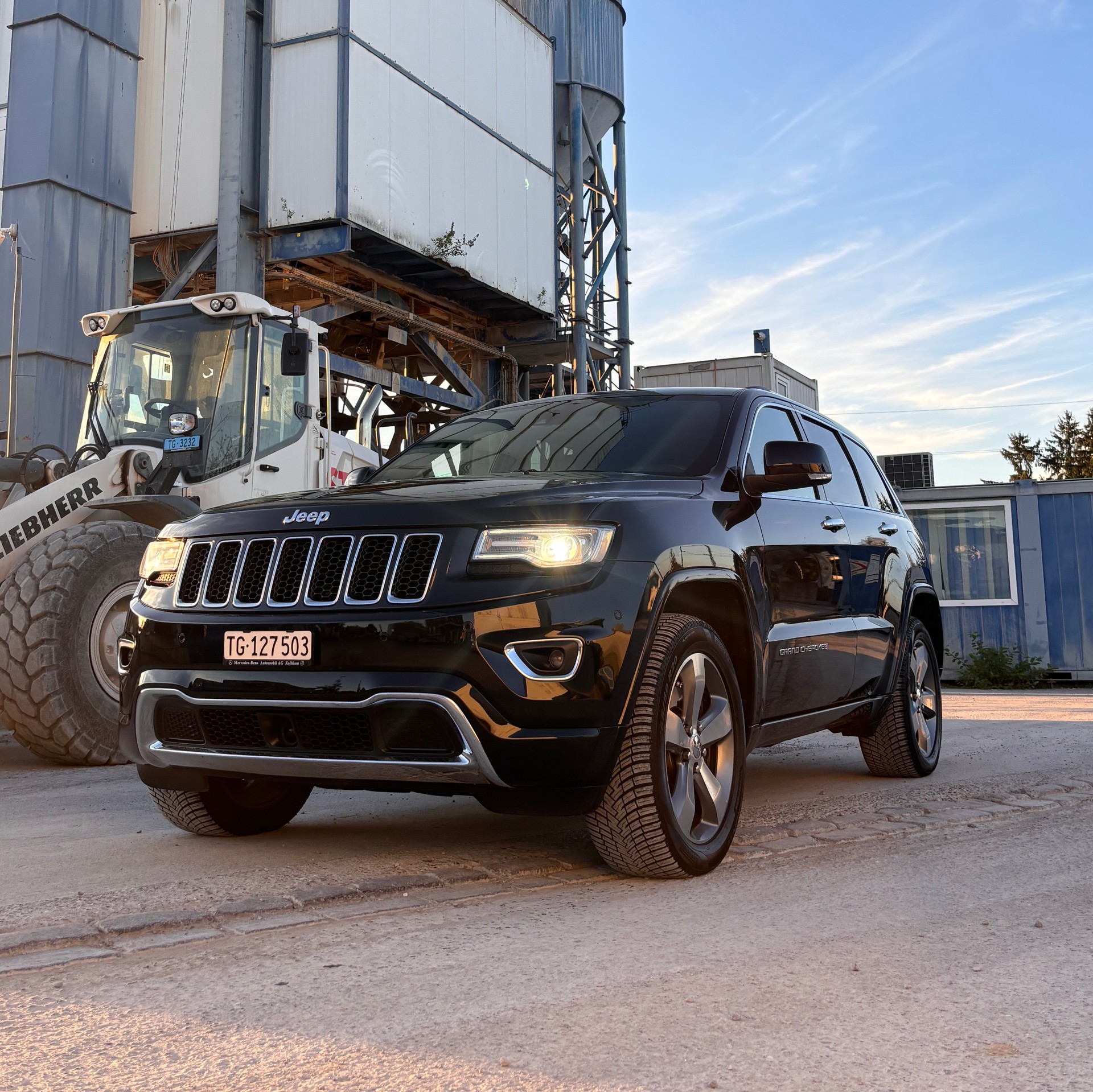 JEEP 3.0 CRD Overland Frisch ab MFK & Service-image-0