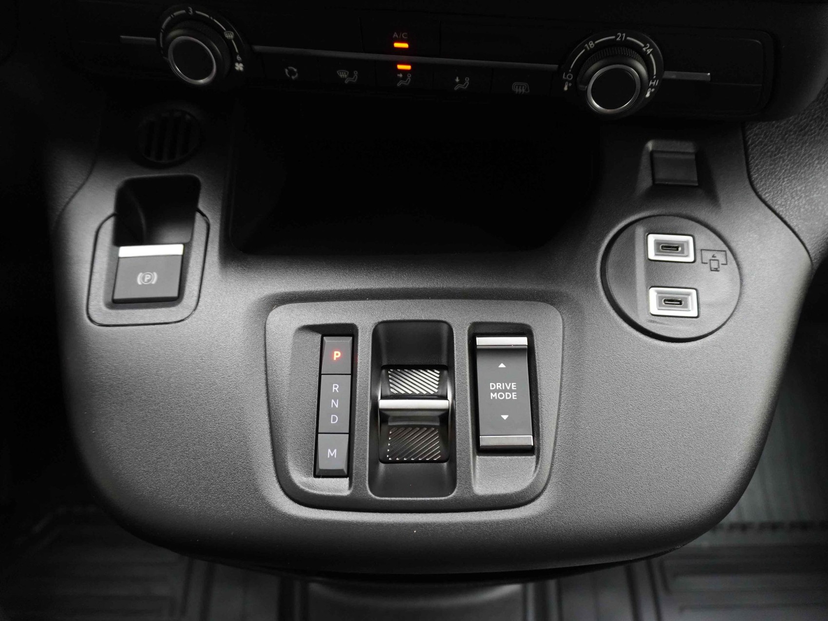 TOYOTA Proace City Van L2 1.5 D Active-image-9