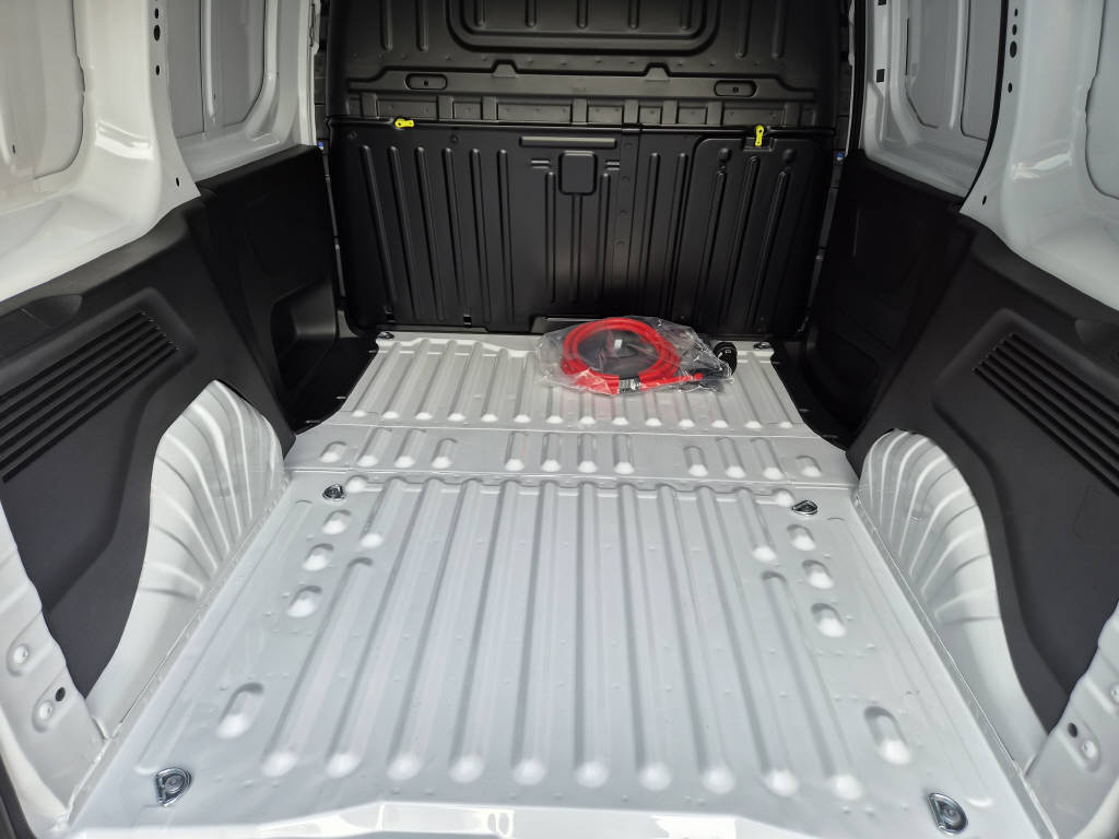 OPEL Combo-e cargo 2.4 t Electric Energize 136cv-image-9