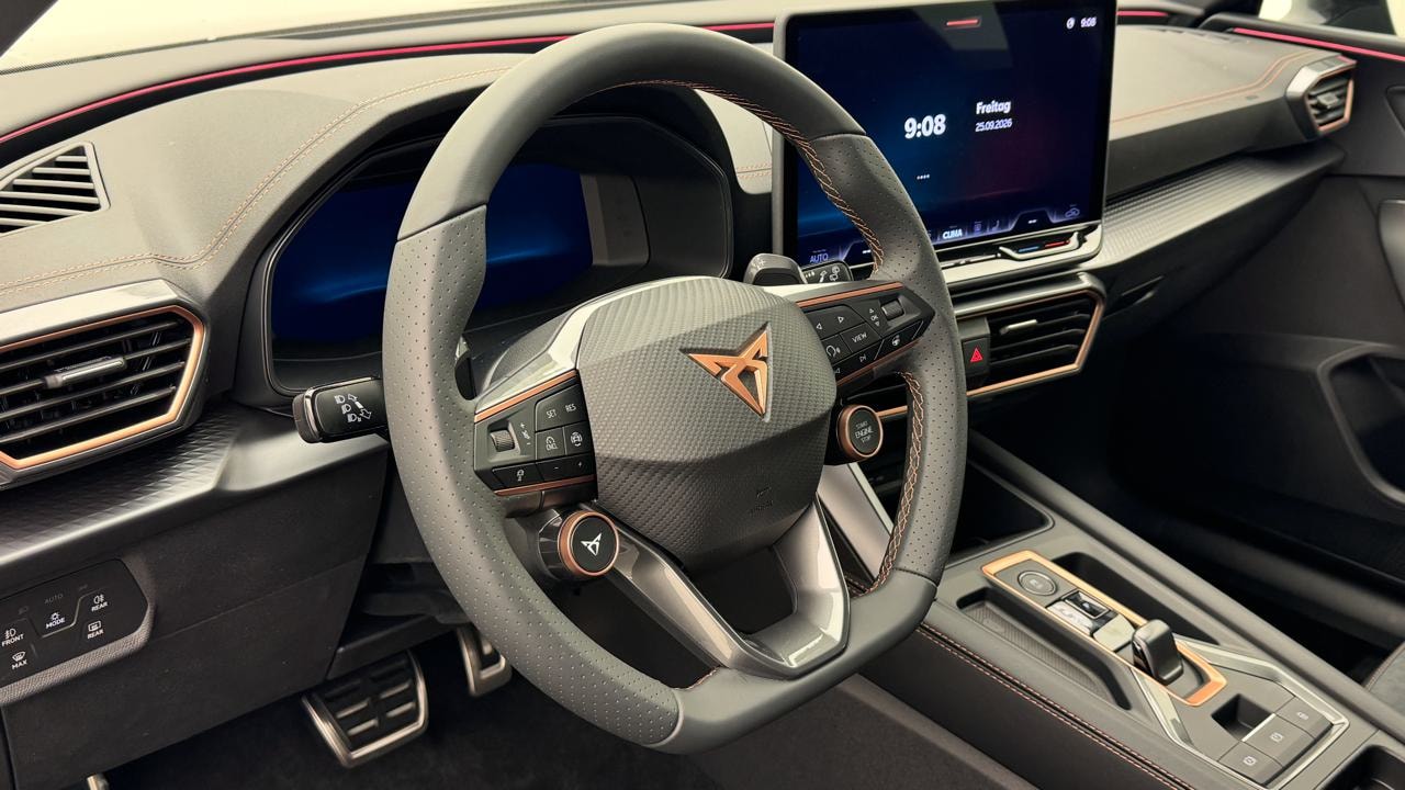CUPRA LEON ST 2.0 TSI VZ DSG 4Drive-image-6