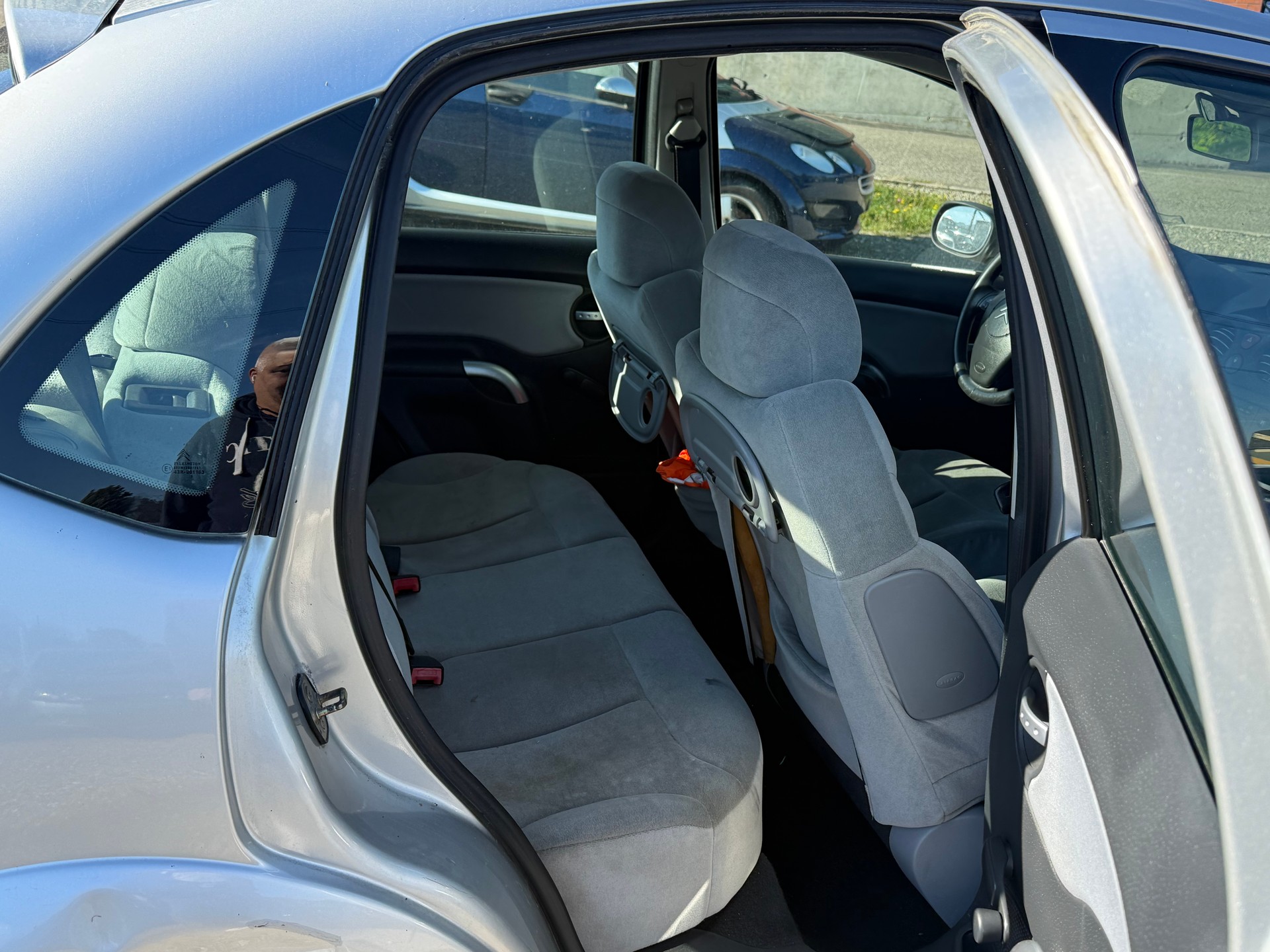 CITROEN C3 1.4 16V HDi-image-7