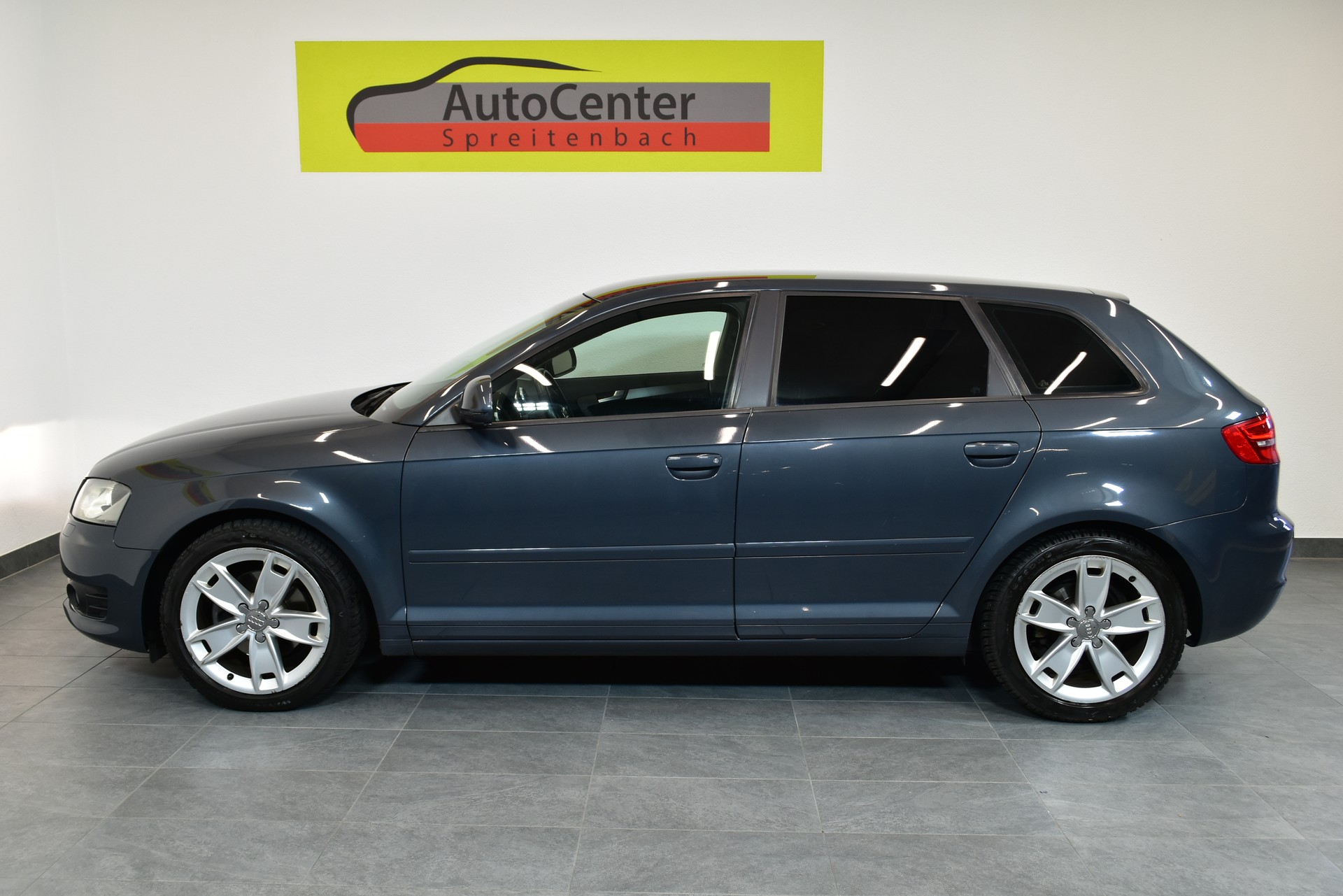AUDI A3 Sportback 2.0 TDI Ambition S-tronic-image-6