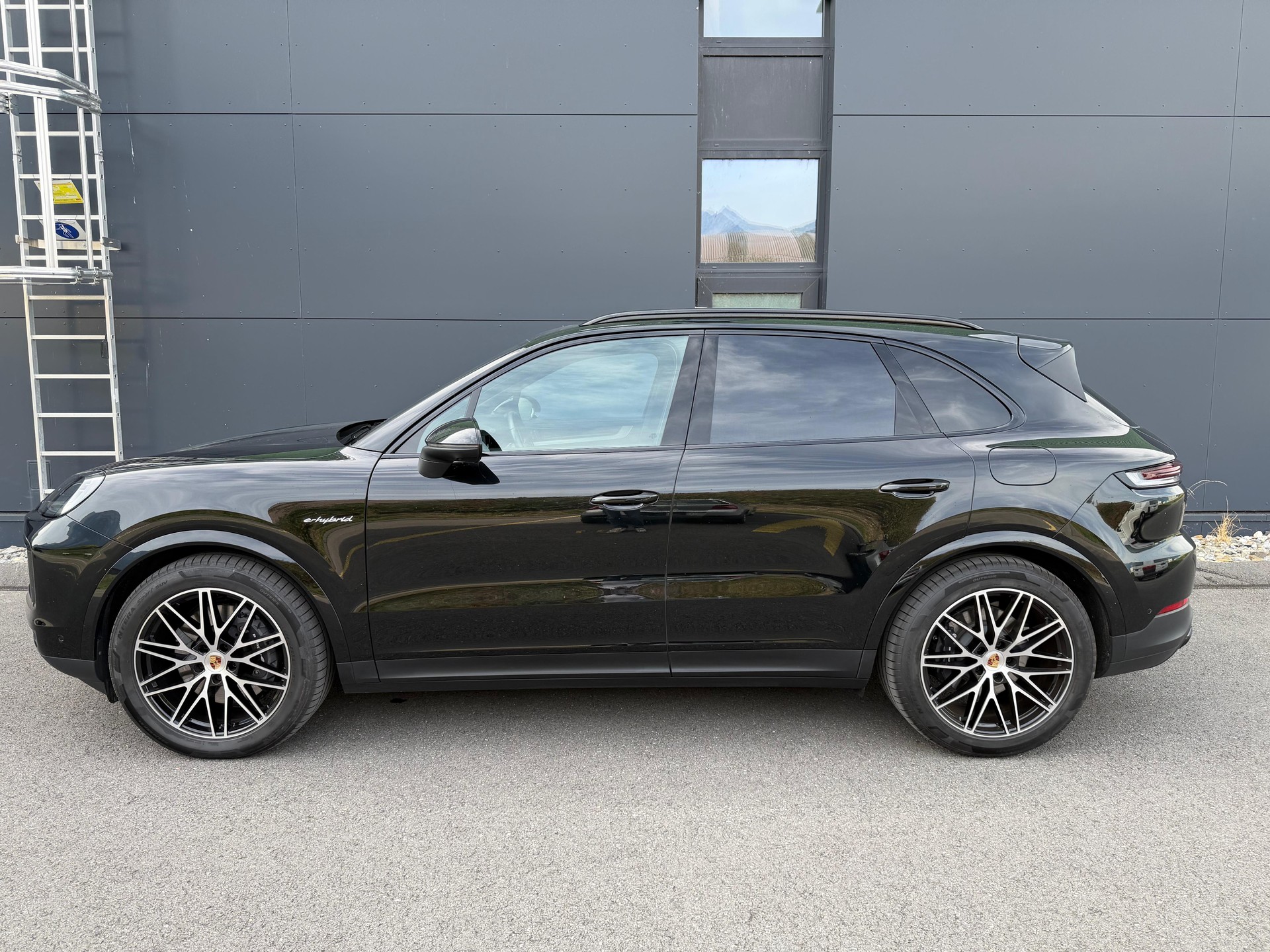 PORSCHE Cayenne E-Hybrid Tiptronic-image-6