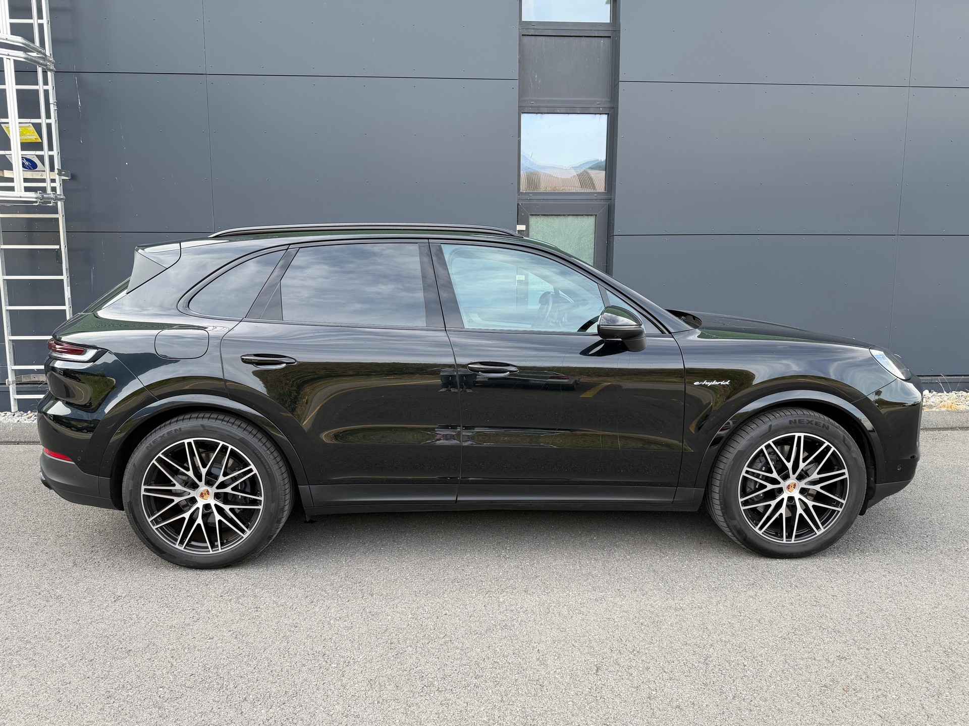 PORSCHE Cayenne E-Hybrid Tiptronic-image-1