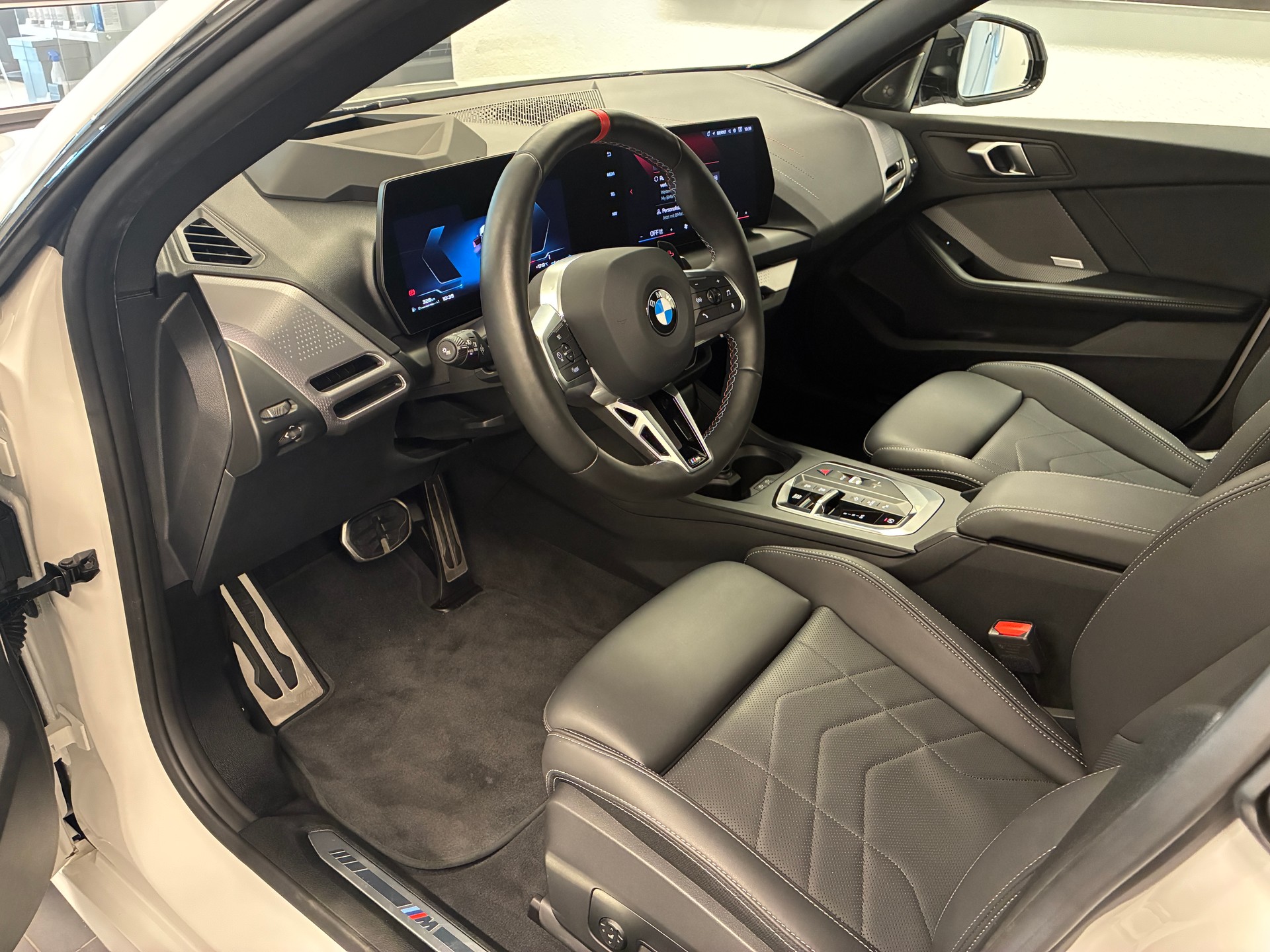 BMW M235-image-8