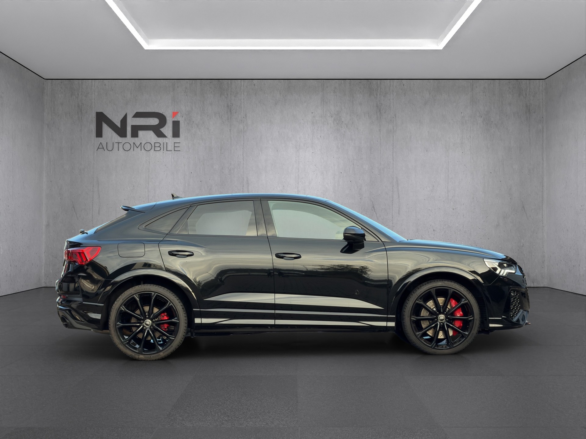 AUDI RS Q3 Sportback 2.5 TFSI quattro S-Tronic-image-3