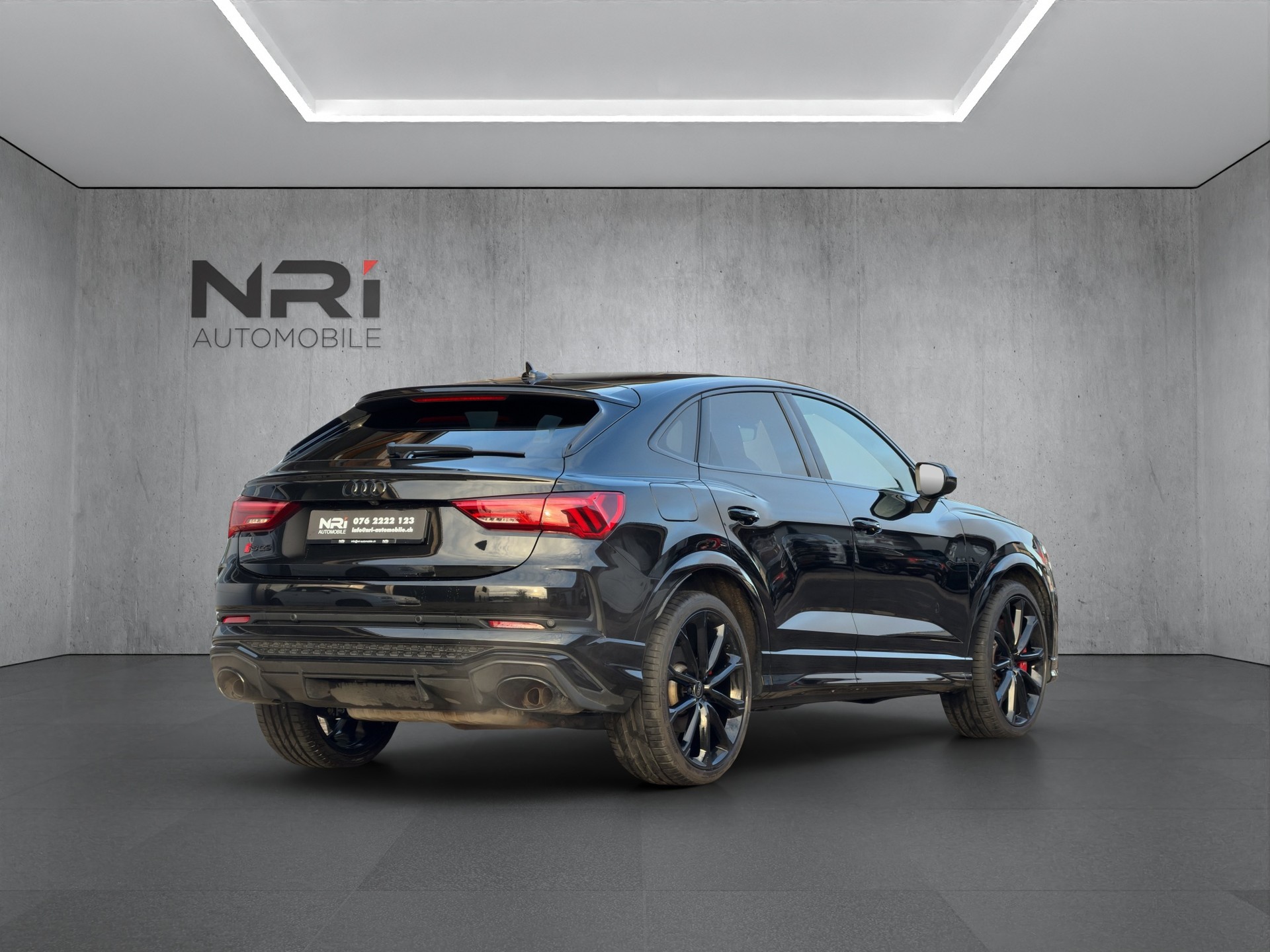 AUDI RS Q3 Sportback 2.5 TFSI quattro S-Tronic-image-4