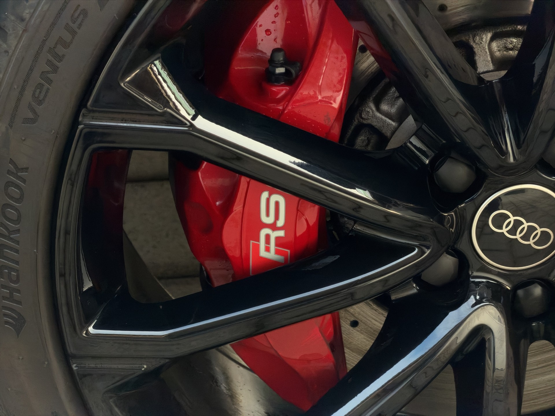 AUDI RS Q3 Sportback 2.5 TFSI quattro S-Tronic-image-25
