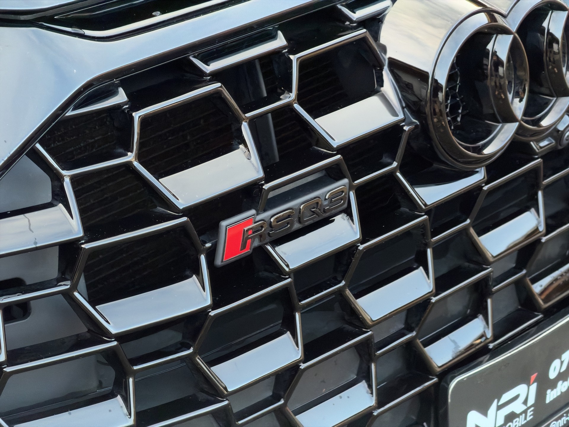 AUDI RS Q3 Sportback 2.5 TFSI quattro S-Tronic-image-26