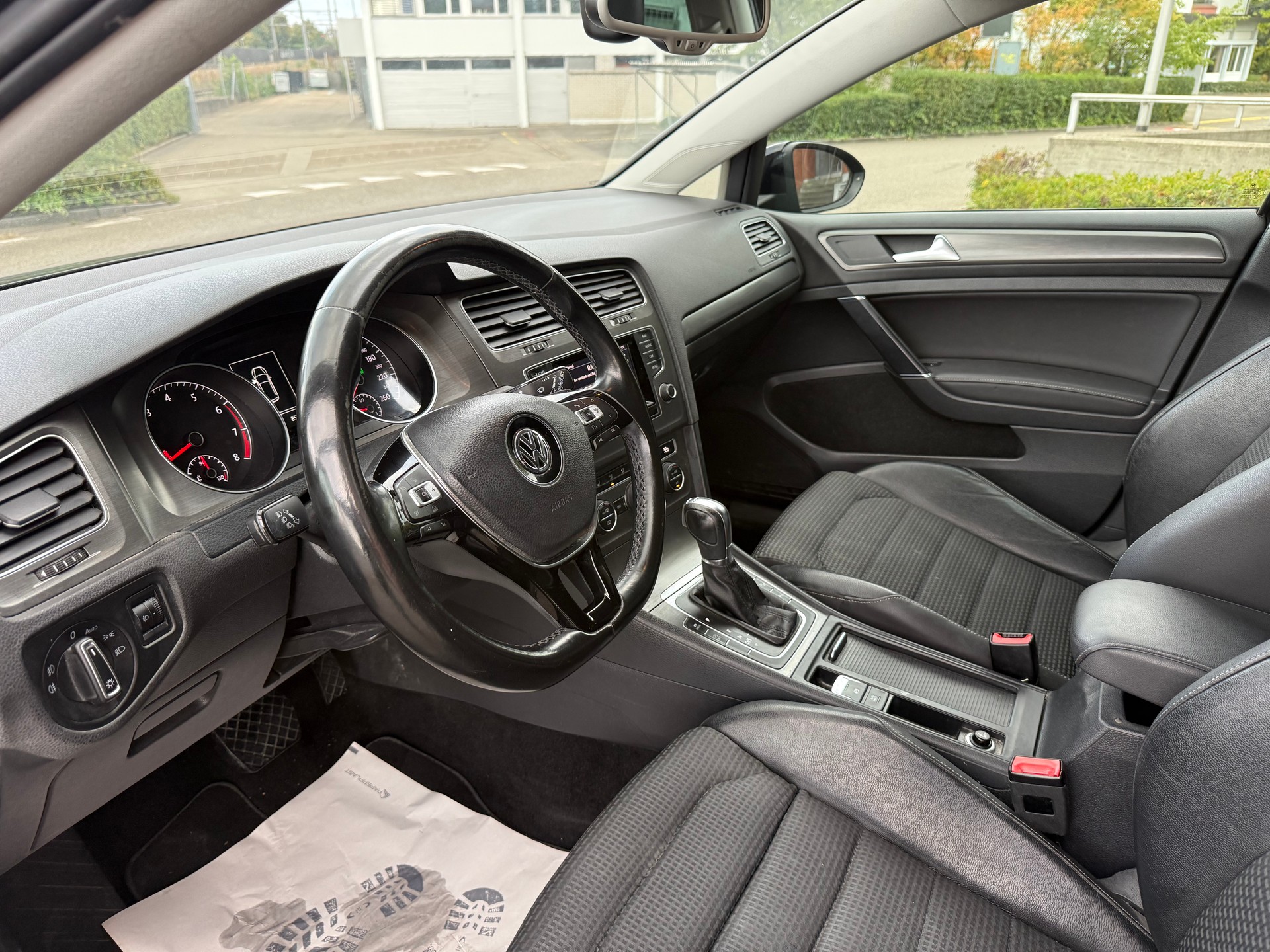 VW Golf 1.4 TSI Comfortline DSG-image-7