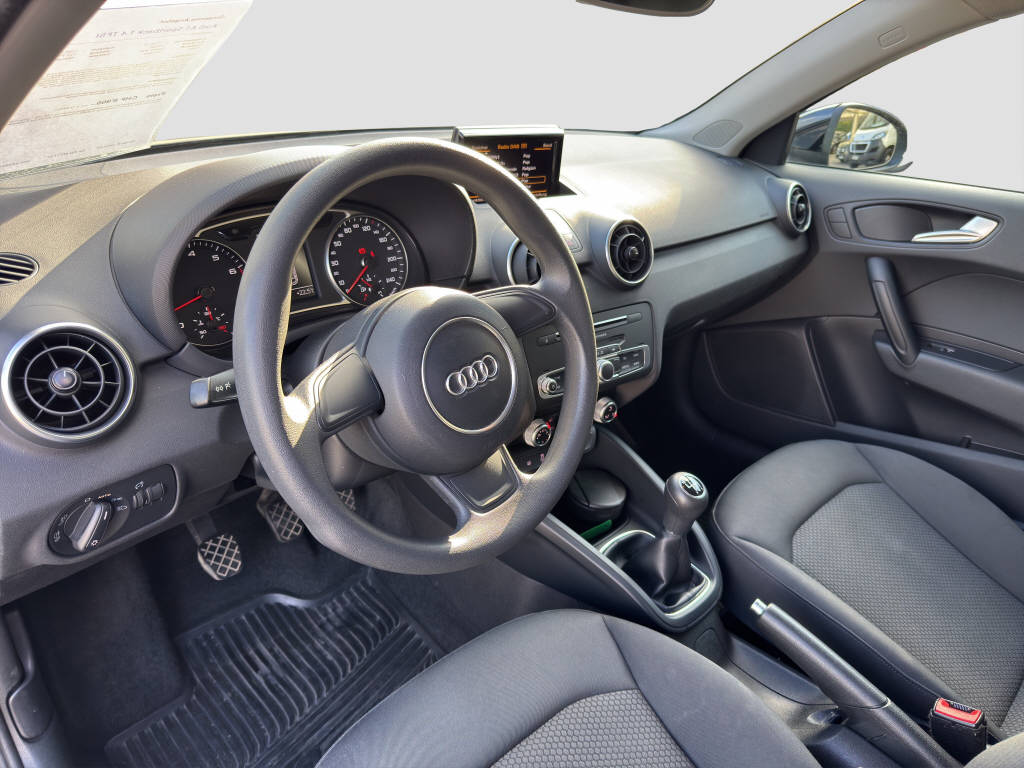 AUDI A1 Sportback 1.4 TFSI-image-9