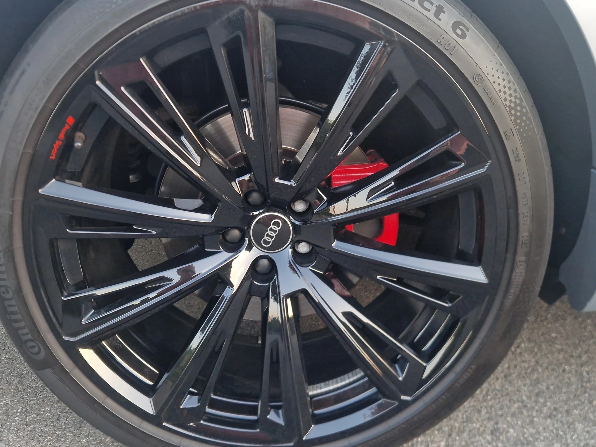 AUDI SQ8 TFSI quattro tiptronic-image-15