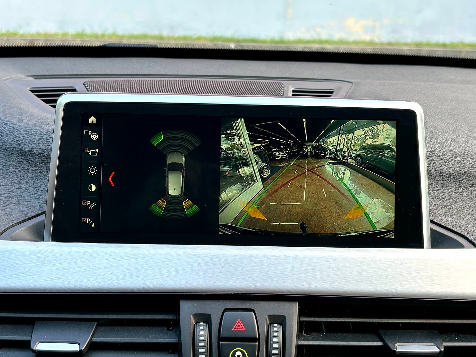 BMW X1 xDrive 25i xLine Steptronic-image-9