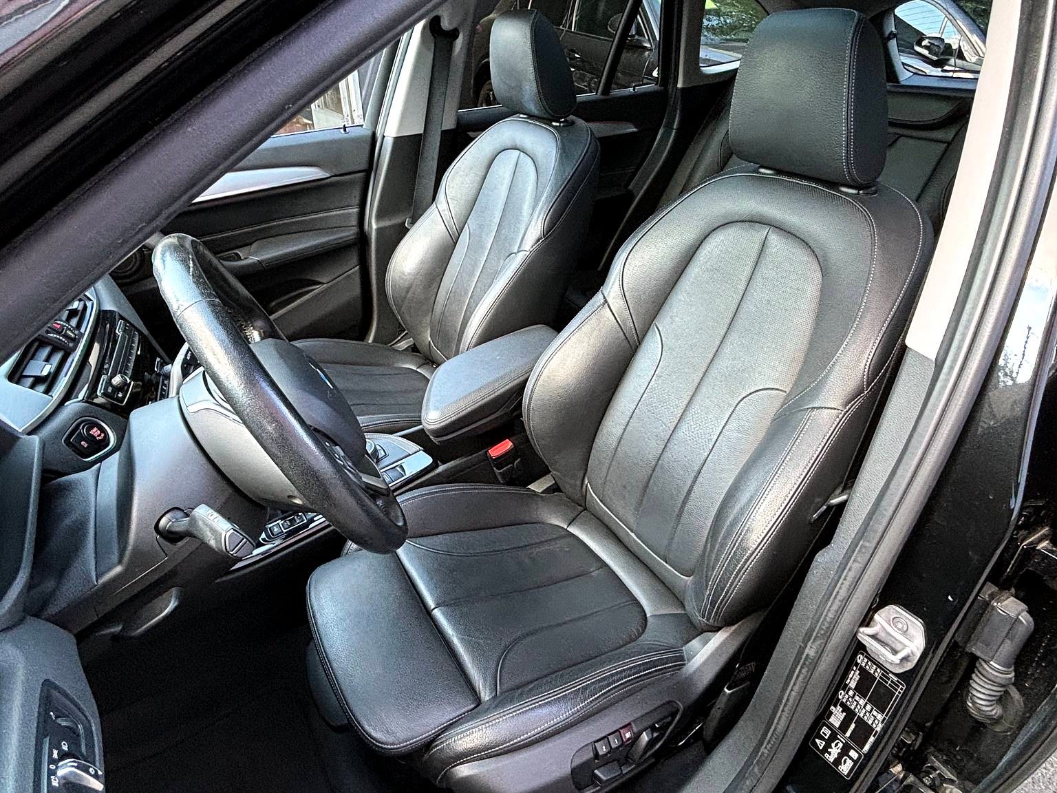 BMW X1 xDrive 25i xLine Steptronic-image-6