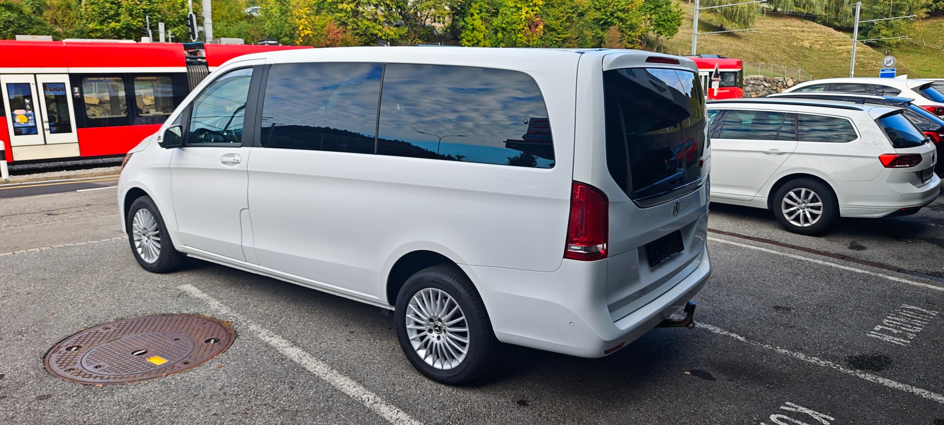 MERCEDES-BENZ V 250 d lang 4Matic 7G-Tronic-image-5