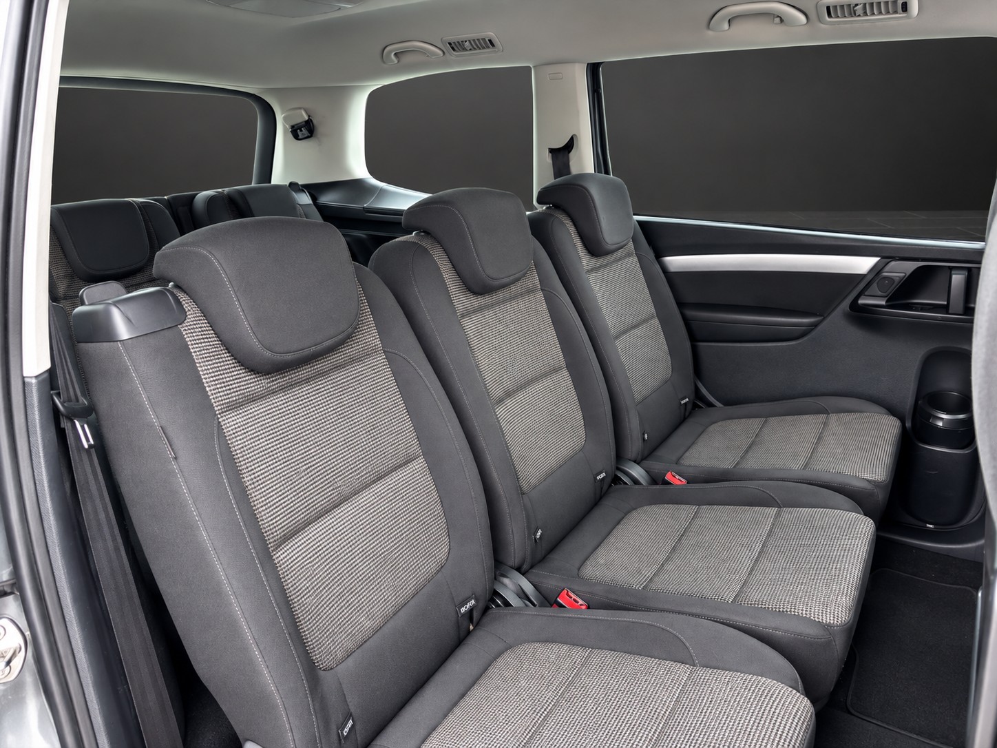 VW Sharan 2.0 TSI Comfortline DSG mit 200 PS * 7-Plätzer *-image-11