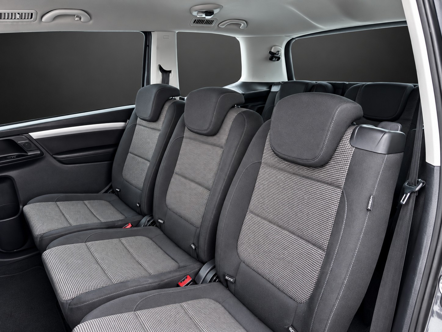 VW Sharan 2.0 TSI Comfortline DSG mit 200 PS * 7-Plätzer *-image-12