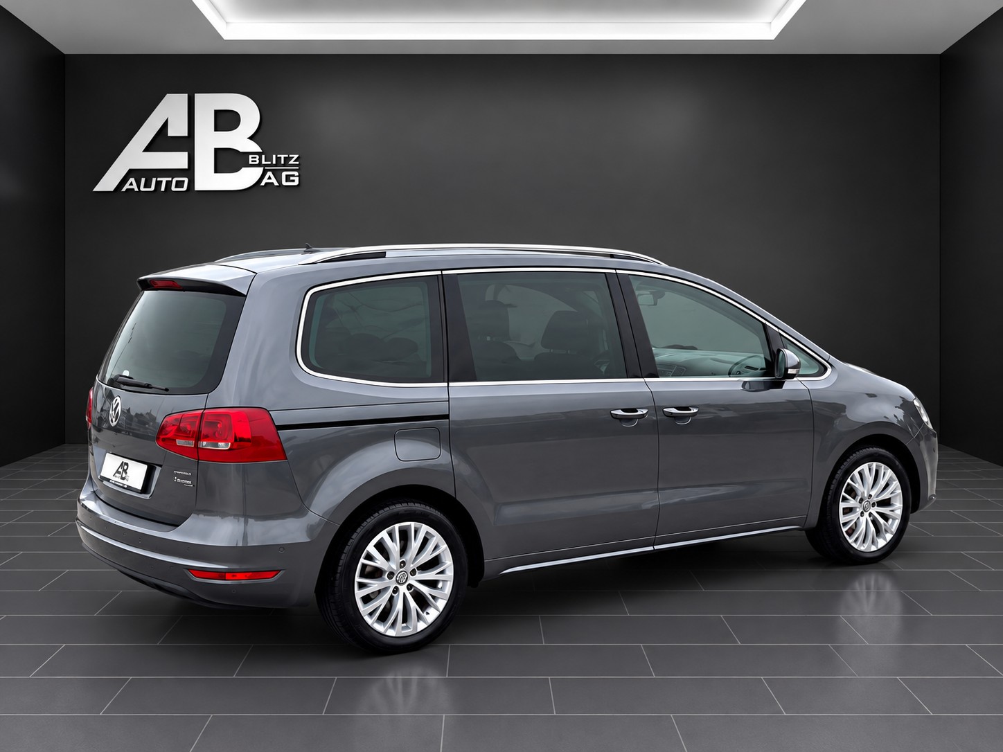 VW Sharan 2.0 TSI Comfortline DSG mit 200 PS * 7-Plätzer *-image-4
