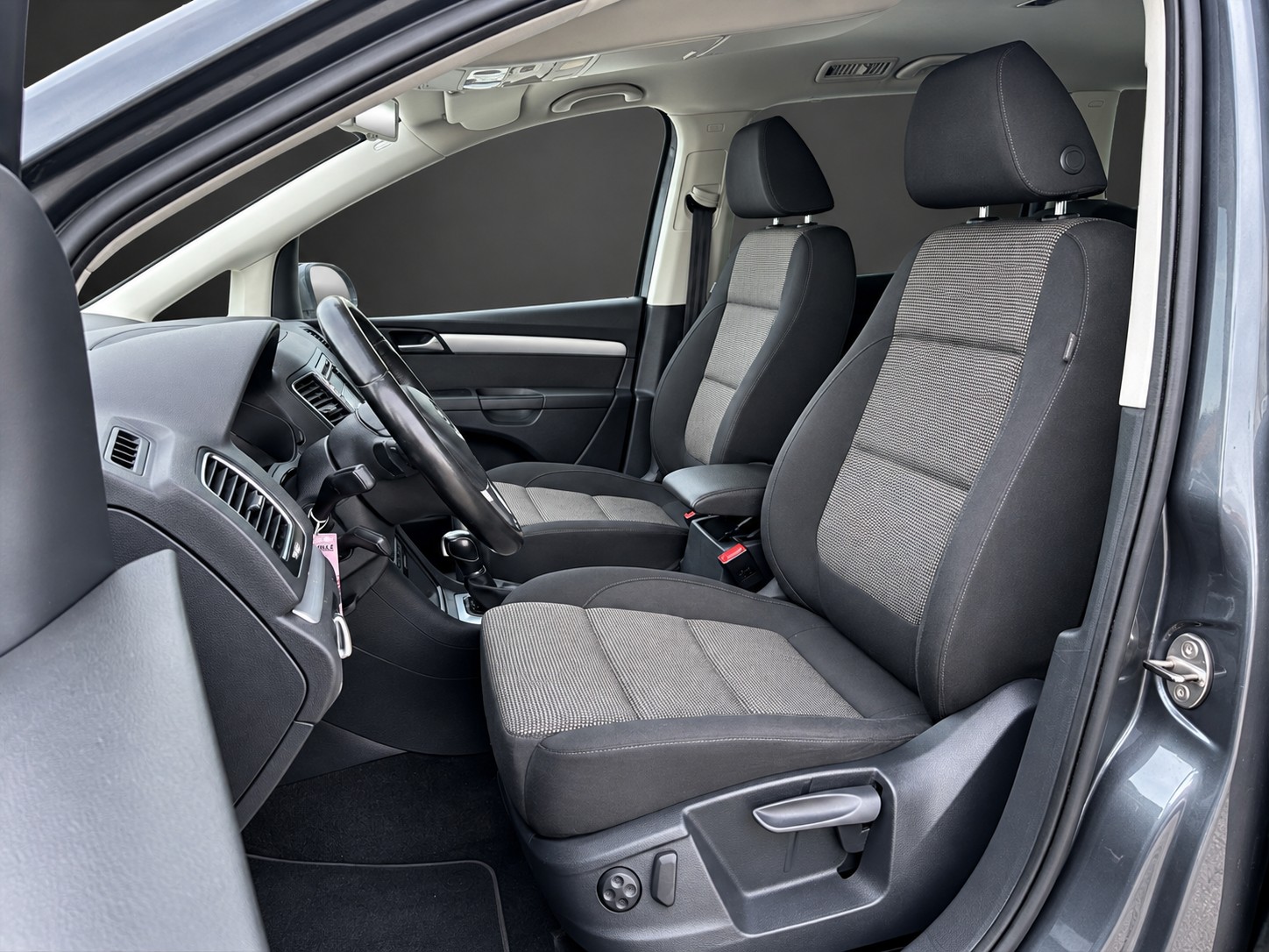 VW Sharan 2.0 TSI Comfortline DSG mit 200 PS * 7-Plätzer *-image-6
