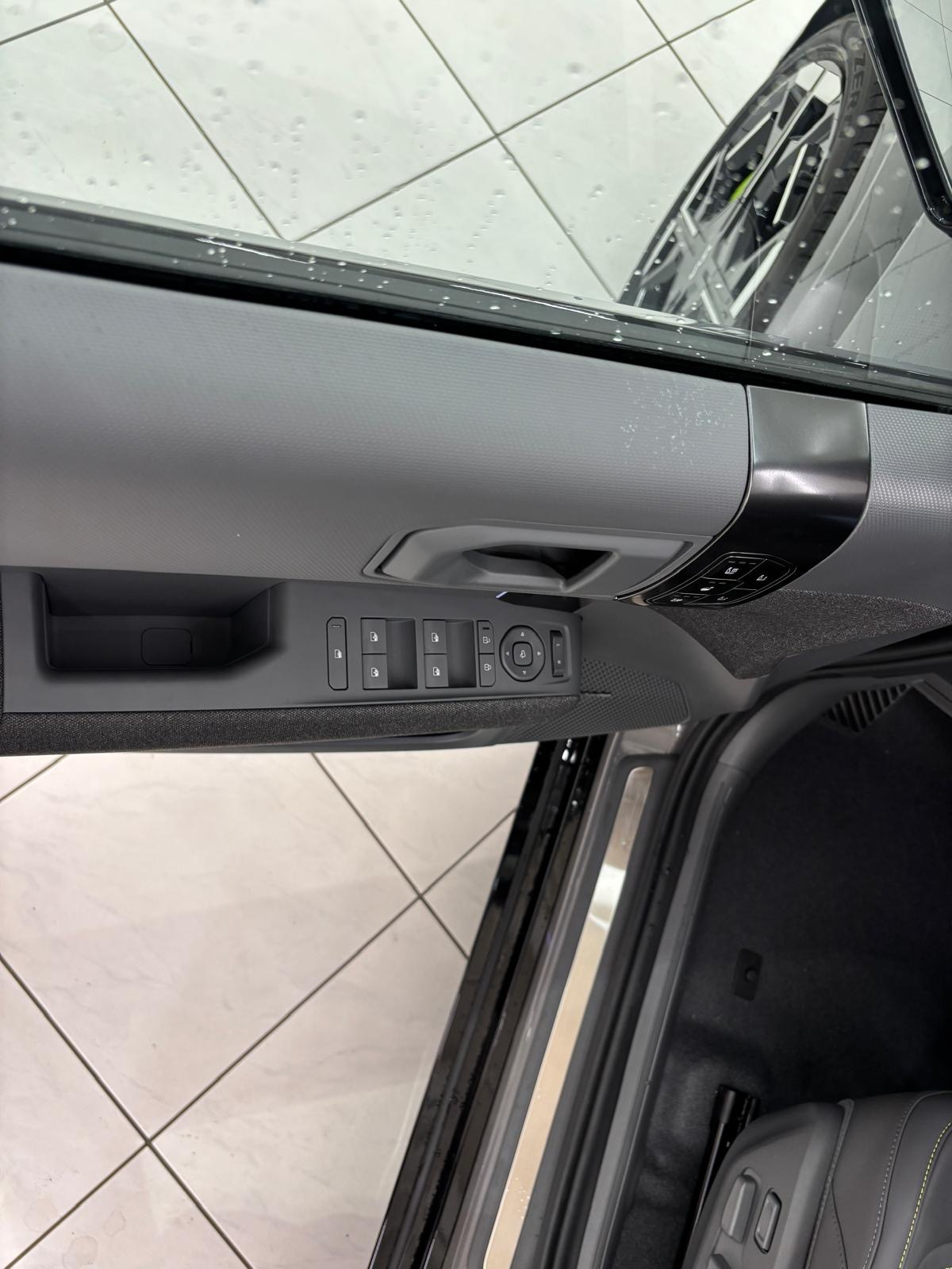 KIA EV3 81 kWh GT 4x4-image-8
