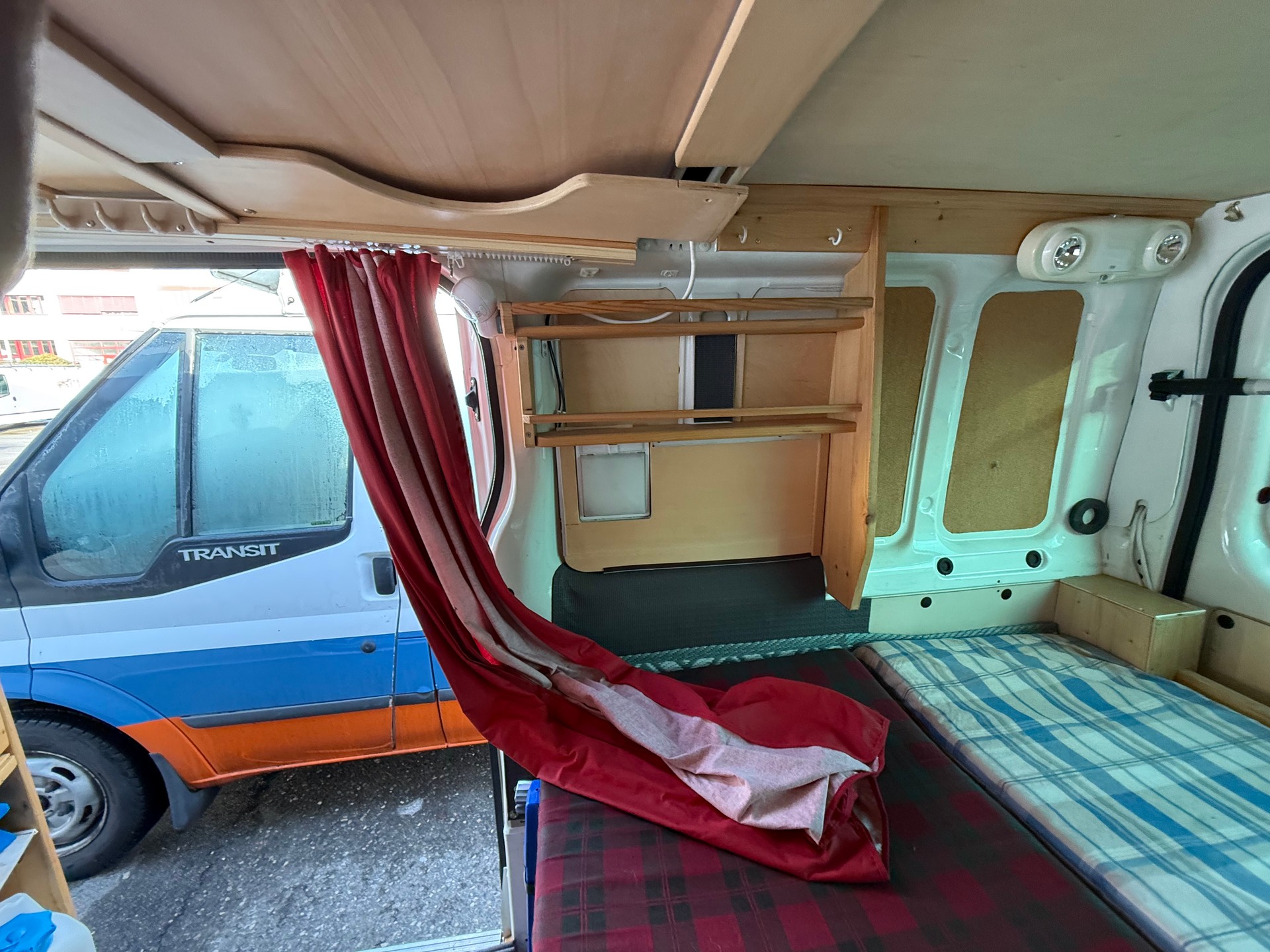 FORD Transit 300 S Wohnwagen-image-9
