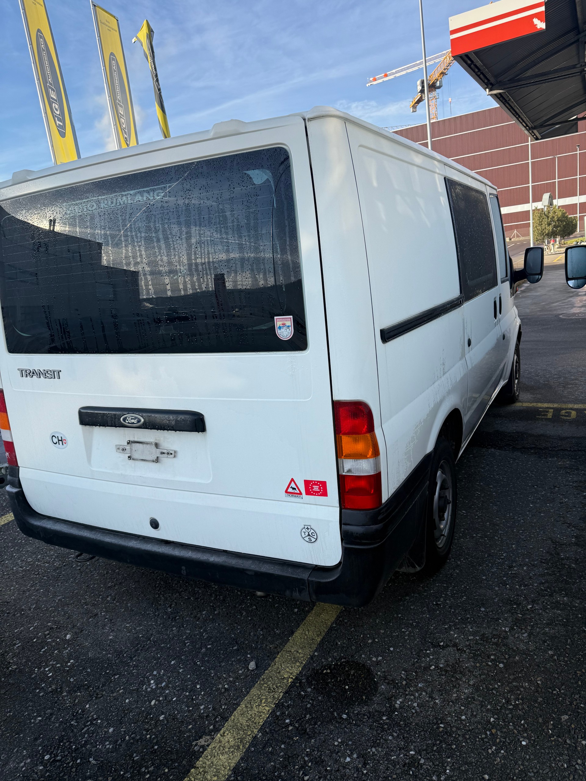 FORD Transit 300 S Wohnwagen-image-11