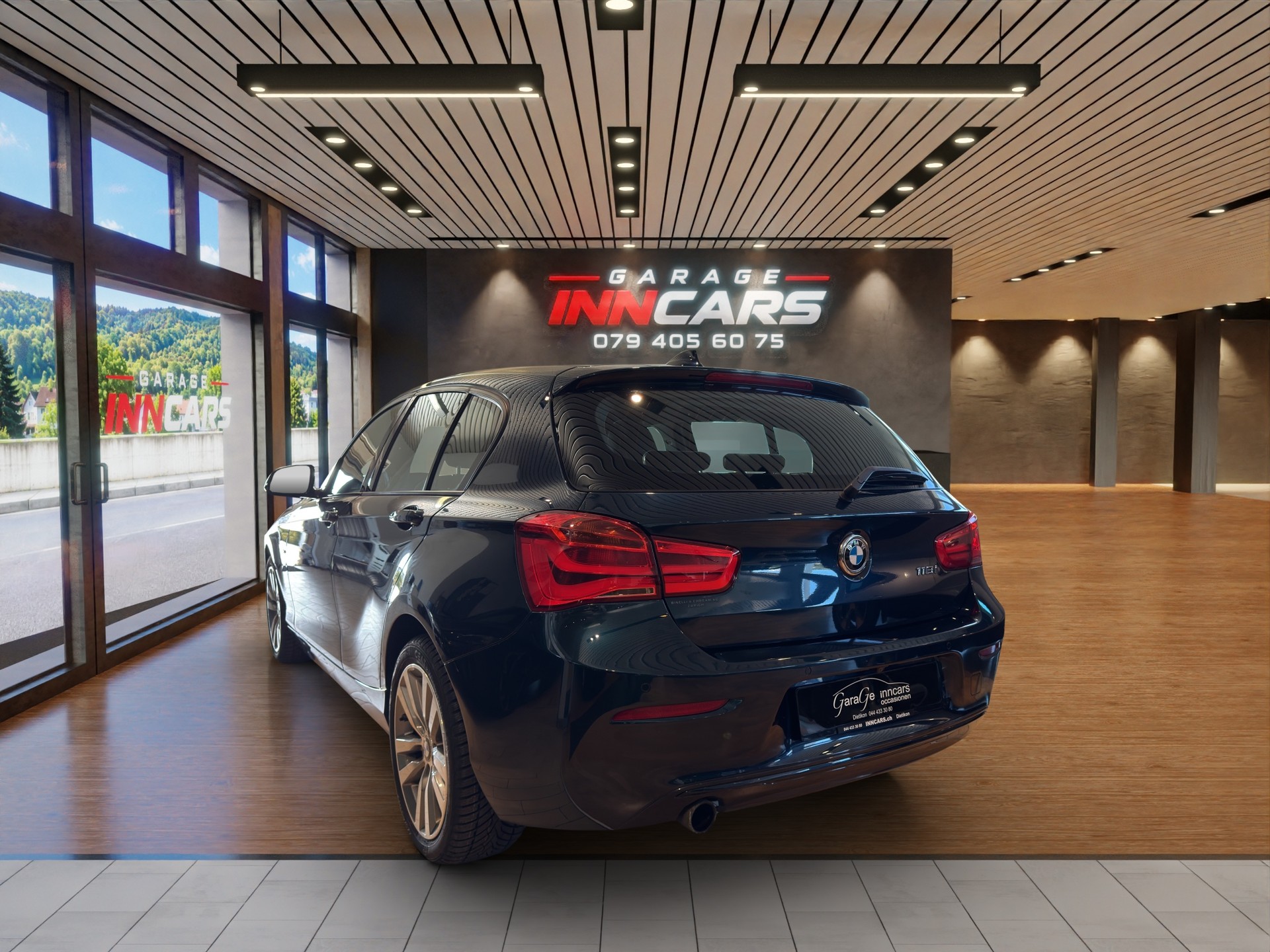 BMW 118i Sport Line-image-2
