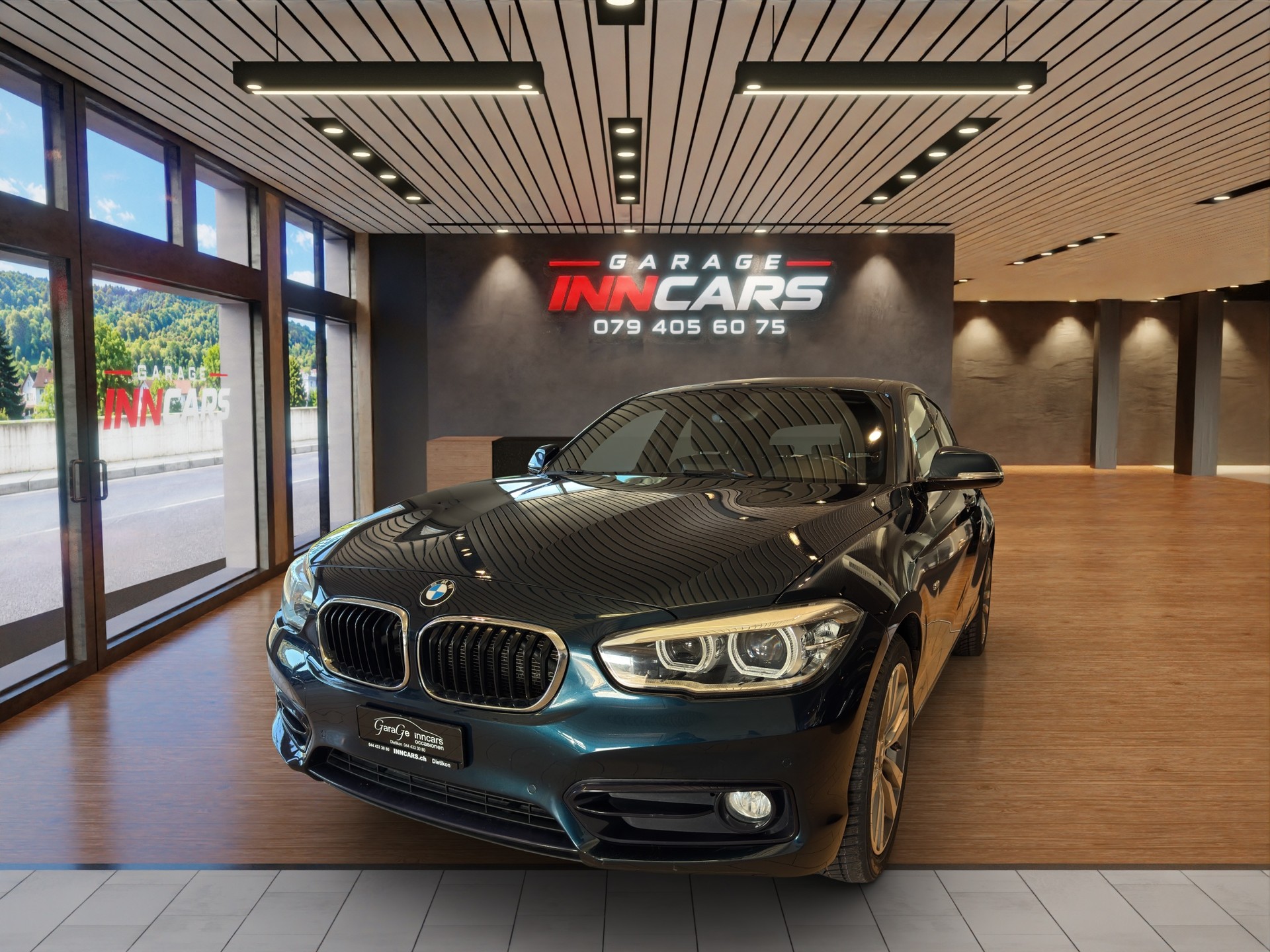 BMW 118i Sport Line-image-0