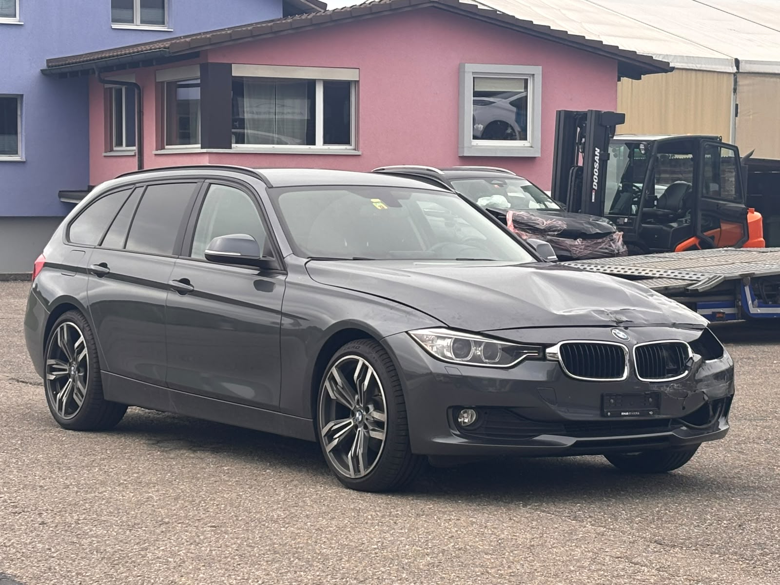 BMW 320d Touring Modern Line Steptronic-image-2