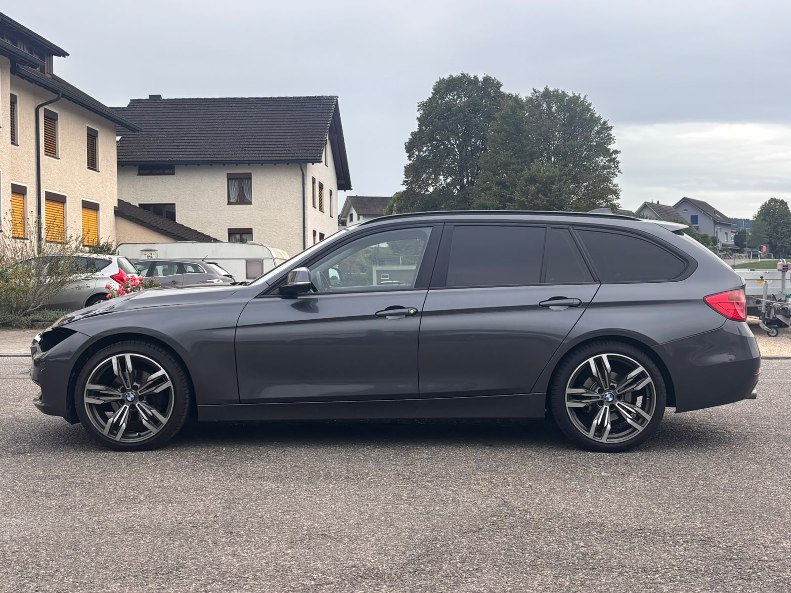 BMW 320d Touring Modern Line Steptronic-image-7