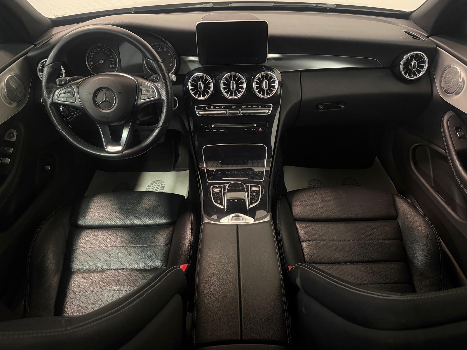 MERCEDES-BENZ C 180 Cabriolet 9G-Tronic-image-23