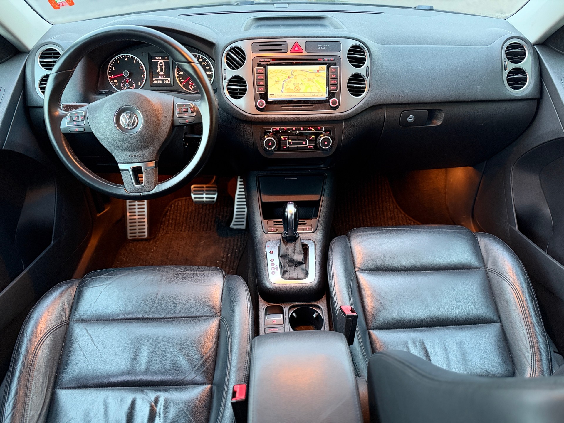 VW Tiguan 2.0 TSI Sport&Style DSG-image-5