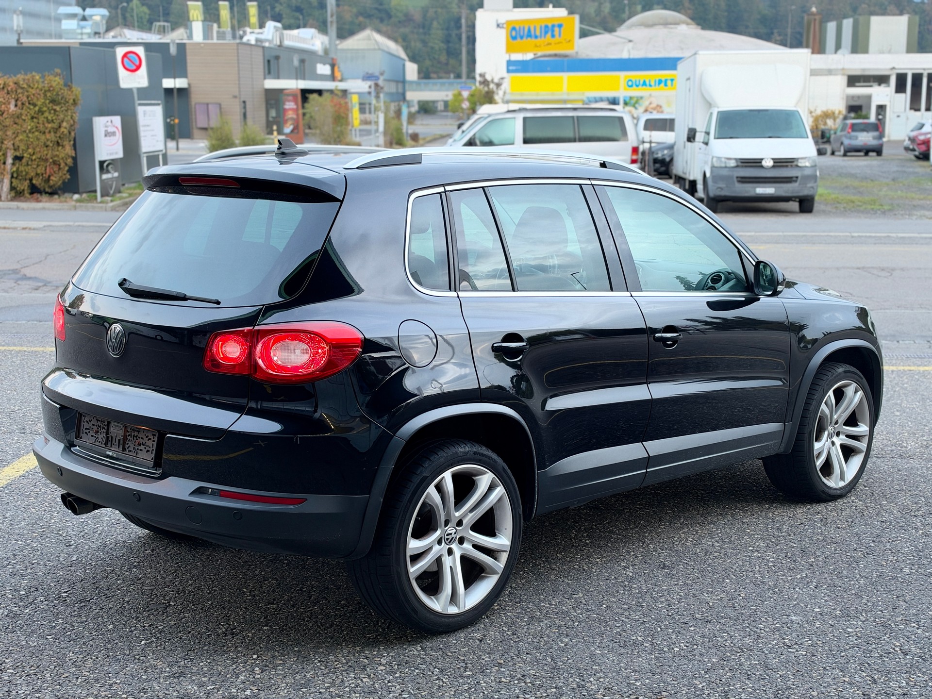 VW Tiguan 2.0 TSI Sport&Style DSG-image-2