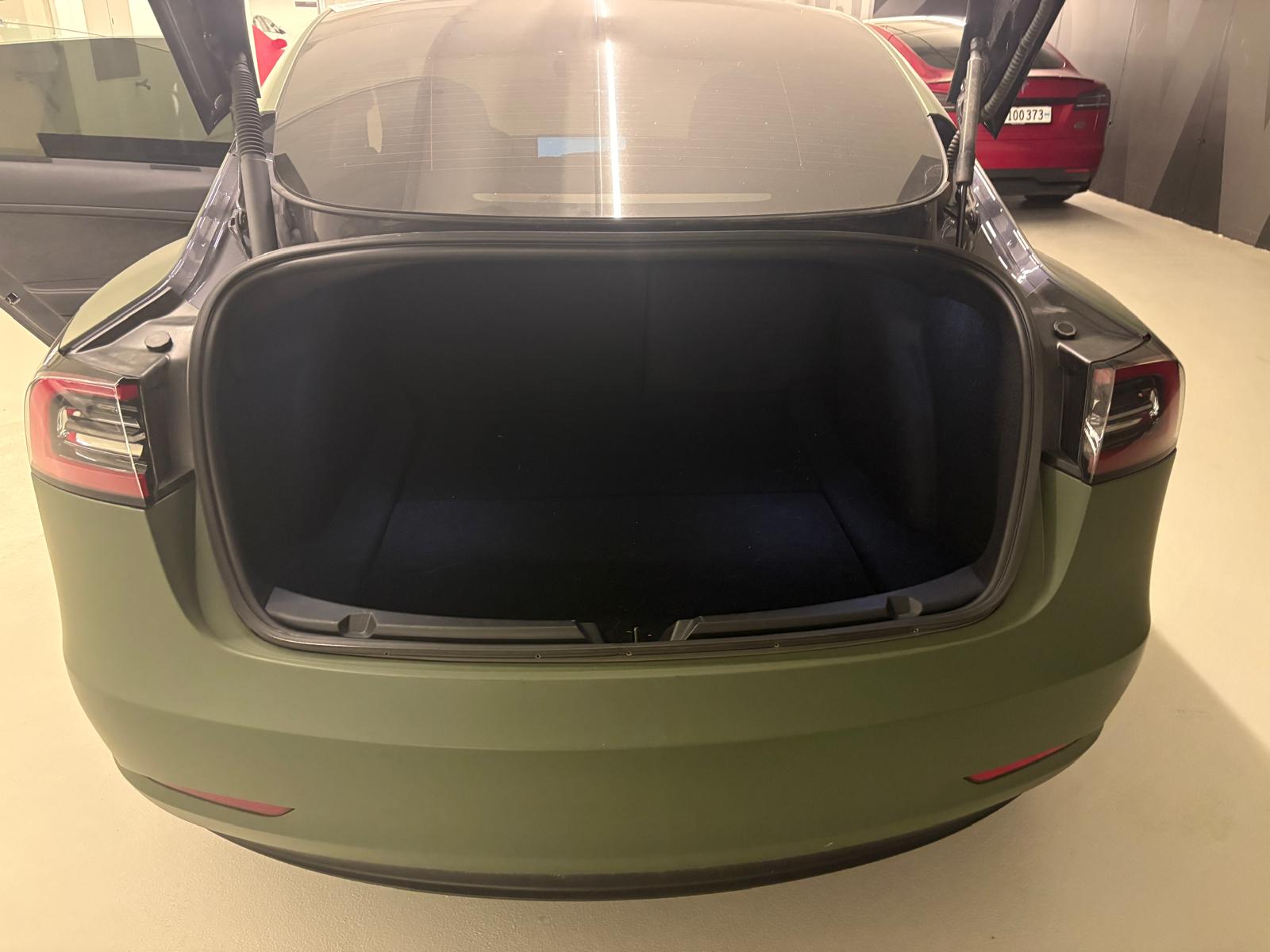 TESLA Long Range D-image-12