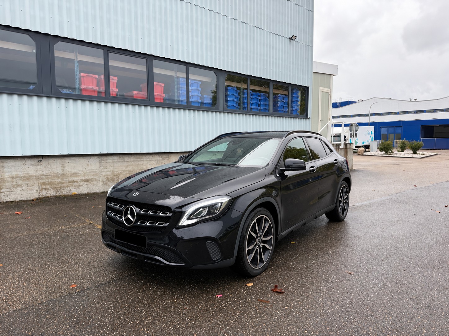 MERCEDES-BENZ GLA 200 Night Star-image-0