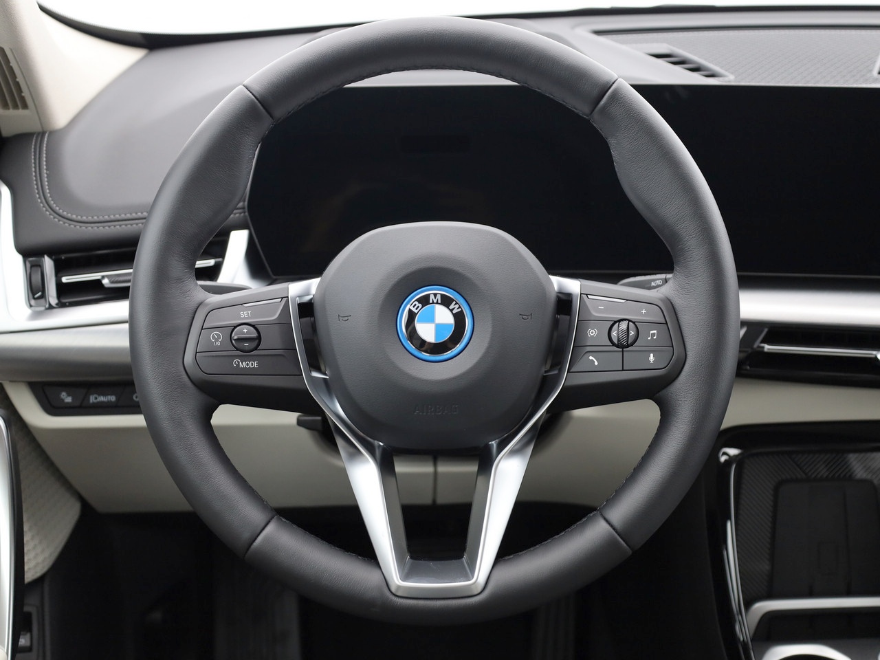 BMW X1 xDrive 30e xLine-image-19