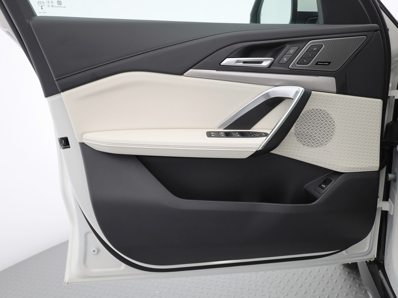 BMW X1 xDrive 30e xLine-image-9