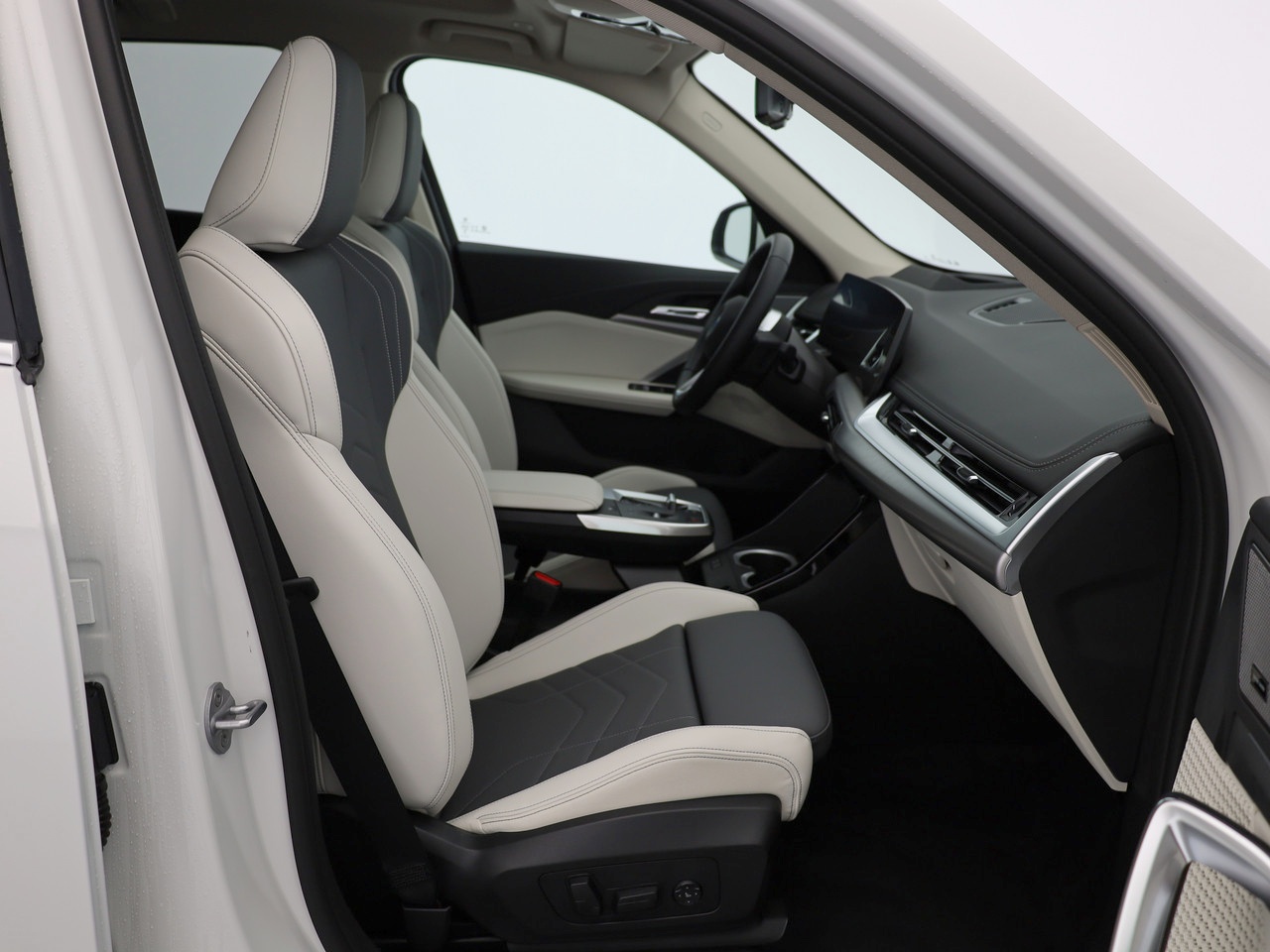 BMW X1 xDrive 30e xLine-image-15