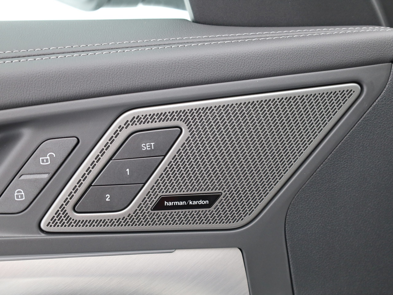 BMW X1 xDrive 30e xLine-image-11