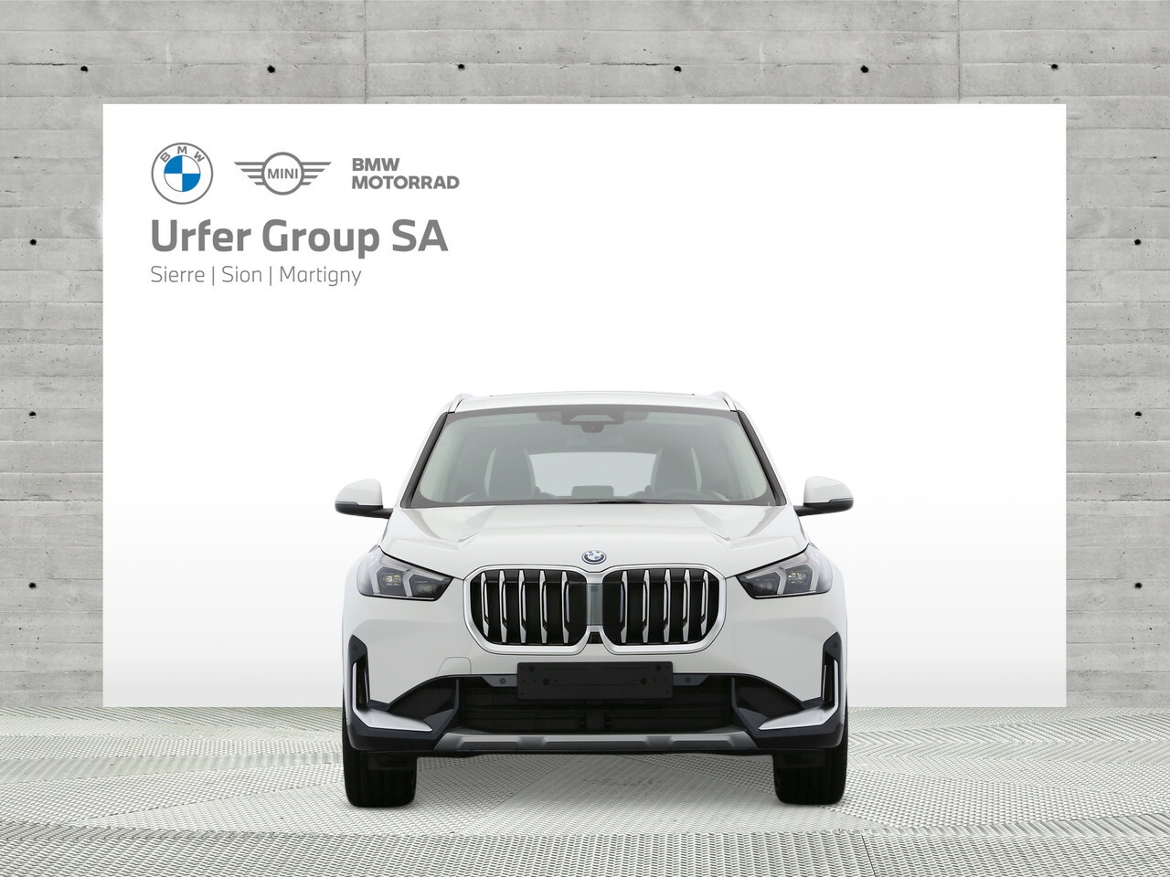 BMW X1 xDrive 30e xLine-showroom-element-1