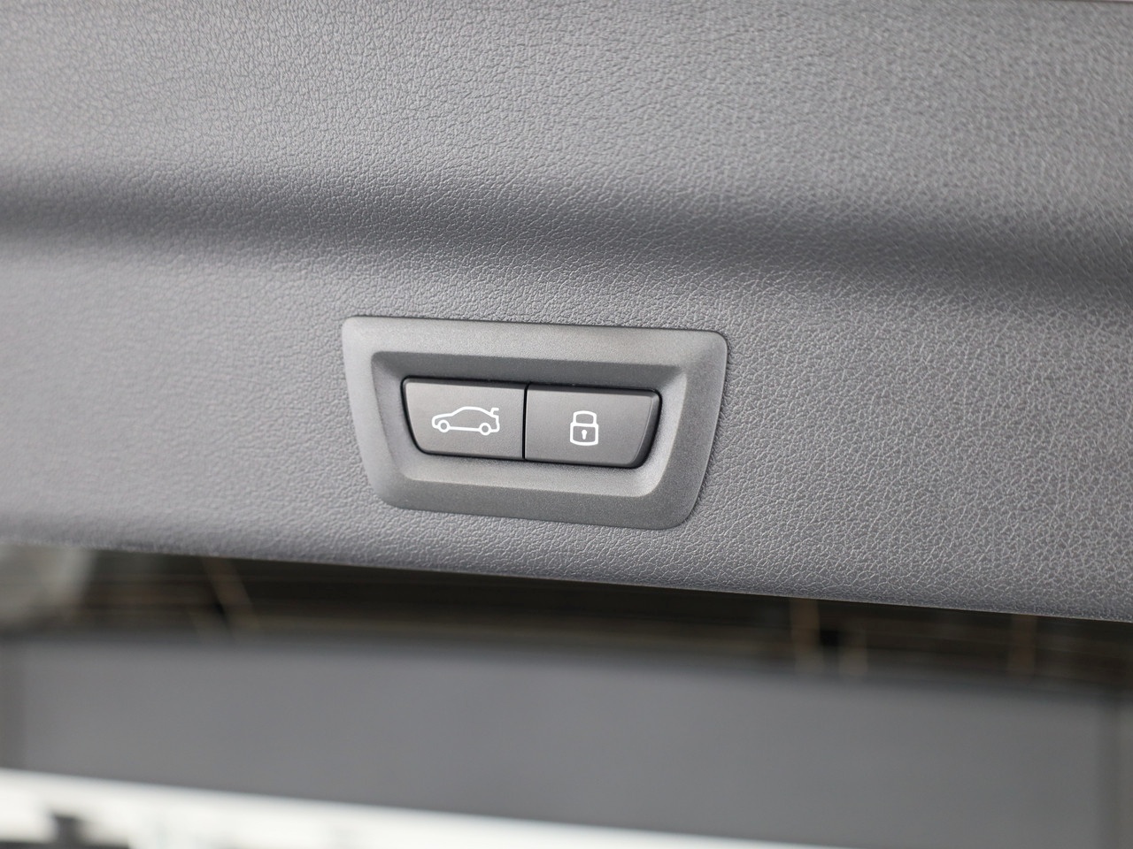 BMW X1 xDrive 30e xLine-image-5