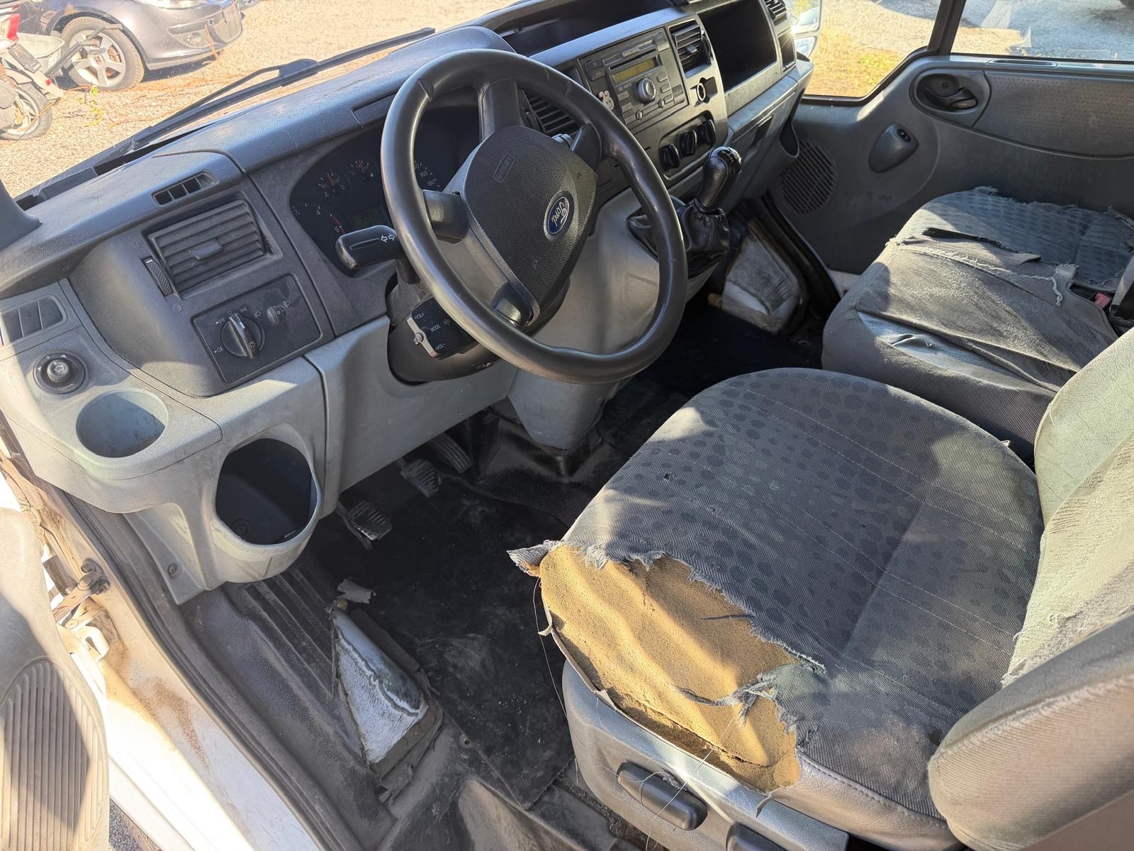 FORD Transit 2.2 TDCi 300 M Trend-image-13