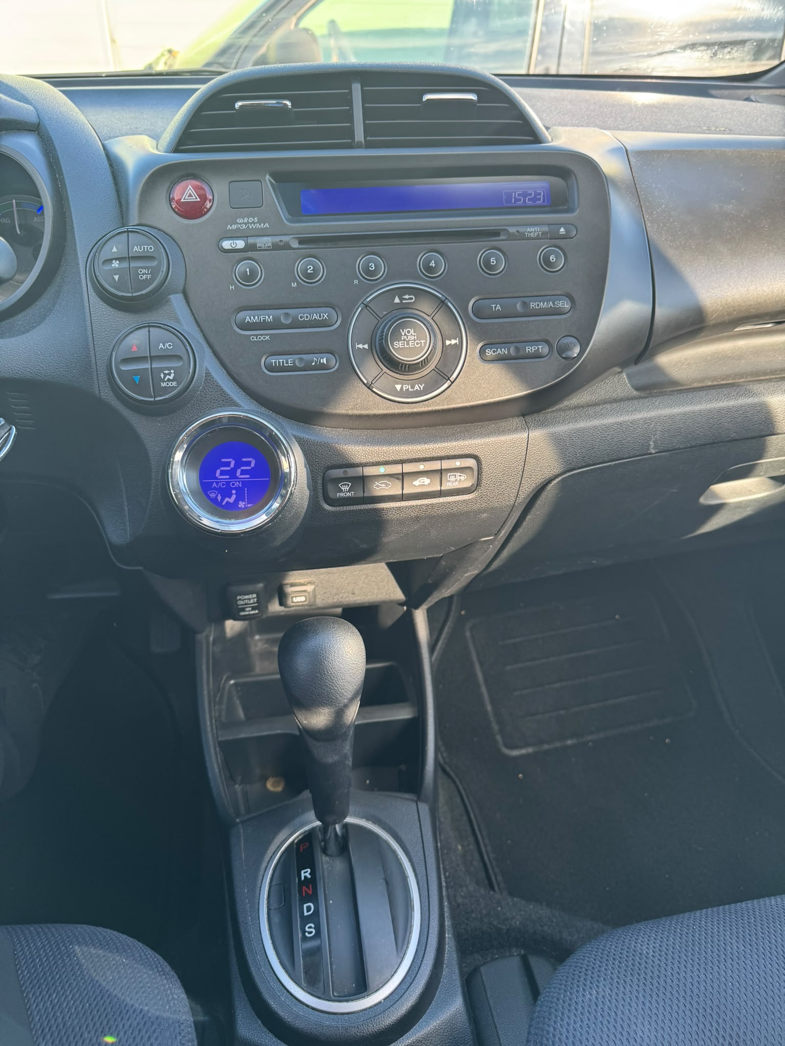 HONDA Jazz 1.3i Hybrid Comfort CVT-image-4